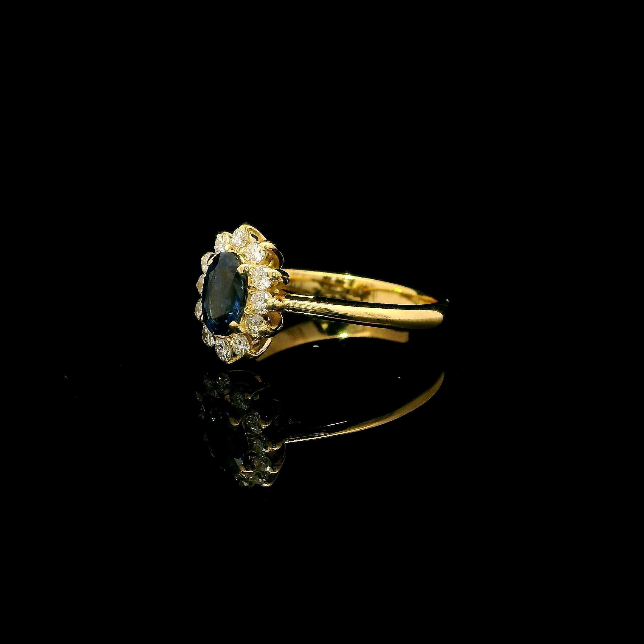 Anello con zaffiro blu e diamante della Principessa Diana in vendita 3