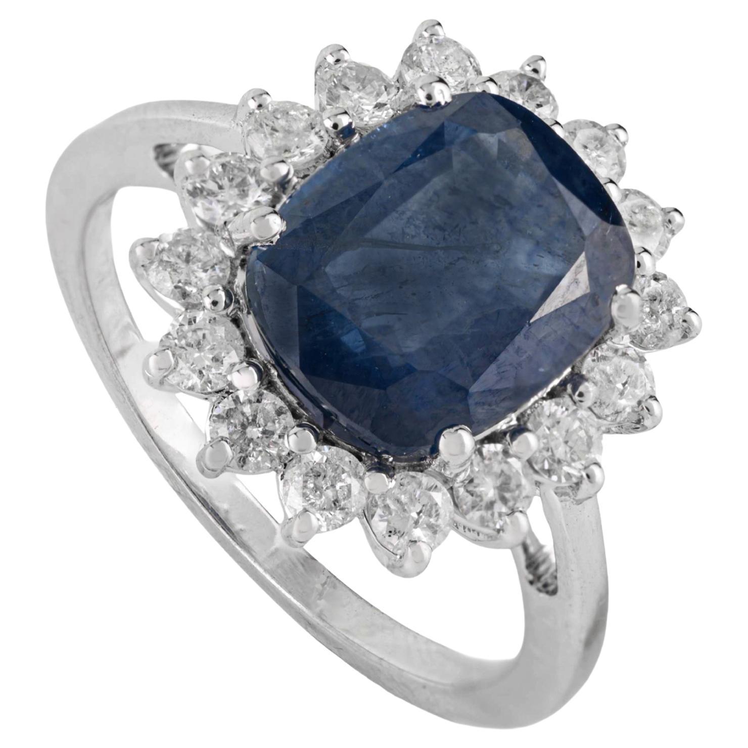 Im Angebot: Prinzessin Diana Inspiriert 14K Weißgold 3.73Ct Tiefblauer Saphir 
Diamant Ring ()