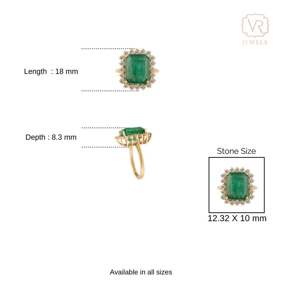 En venta: Anillo Halo de Esmeraldas y Diamantes de Oro Amarillo de 18 quilates inspirado en la Princesa Diana de 7,22 quilates  10