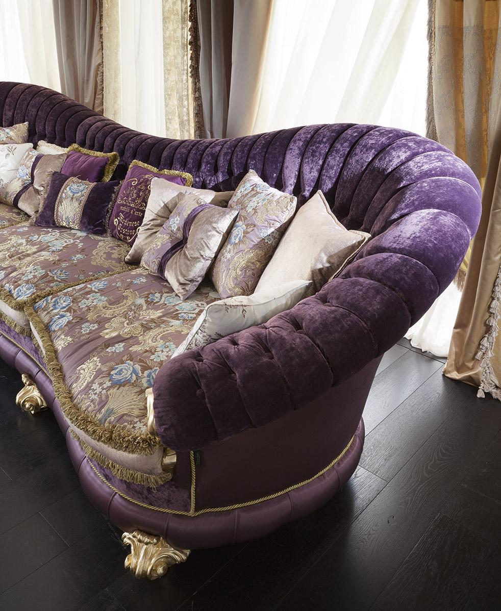 Neoclassical Princess Four Seater Sofa in Velvety Purple Capitonne Upholstery Made in Italy For Sale