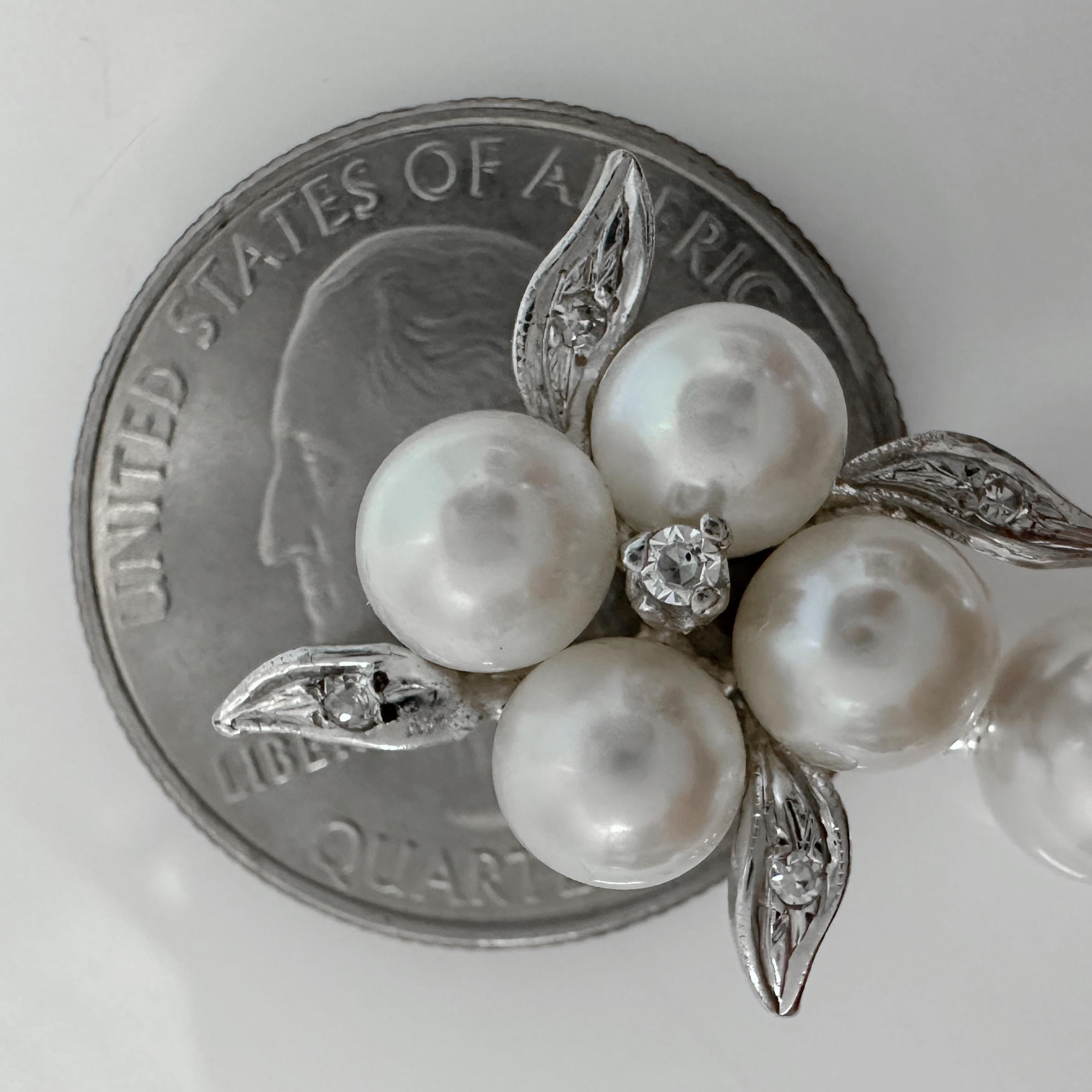 Collier de perles d'Akoya de 7mm de longueur Princesse avec fermoir en or blanc vintage et diamants en vente 4