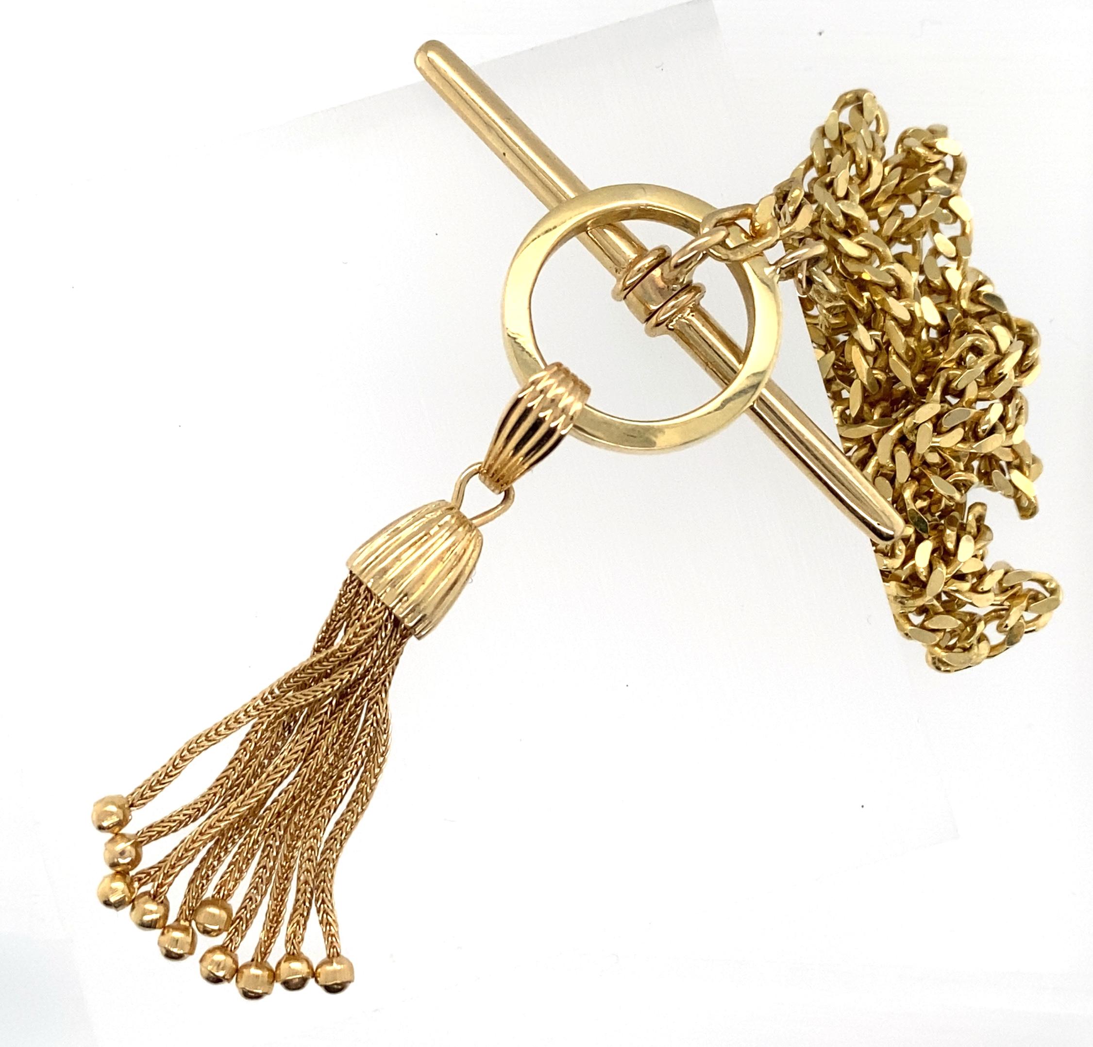 Catena a cordoncino lunghezza principessa con chiusura a gancio e ornamento a nassa in oro giallo In condizioni ottime in vendita a Sherman Oaks, CA
