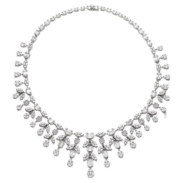 Princess Necklace with Diamond For Sale at 1stDibs