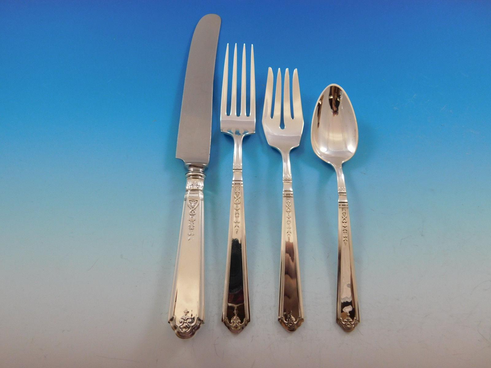 Monumental Princess Patricia von Durgin-Gorham, Besteck aus Sterlingsilber, 168 Teile. Dieses Set enthält:

12 Messer, 9 1/8