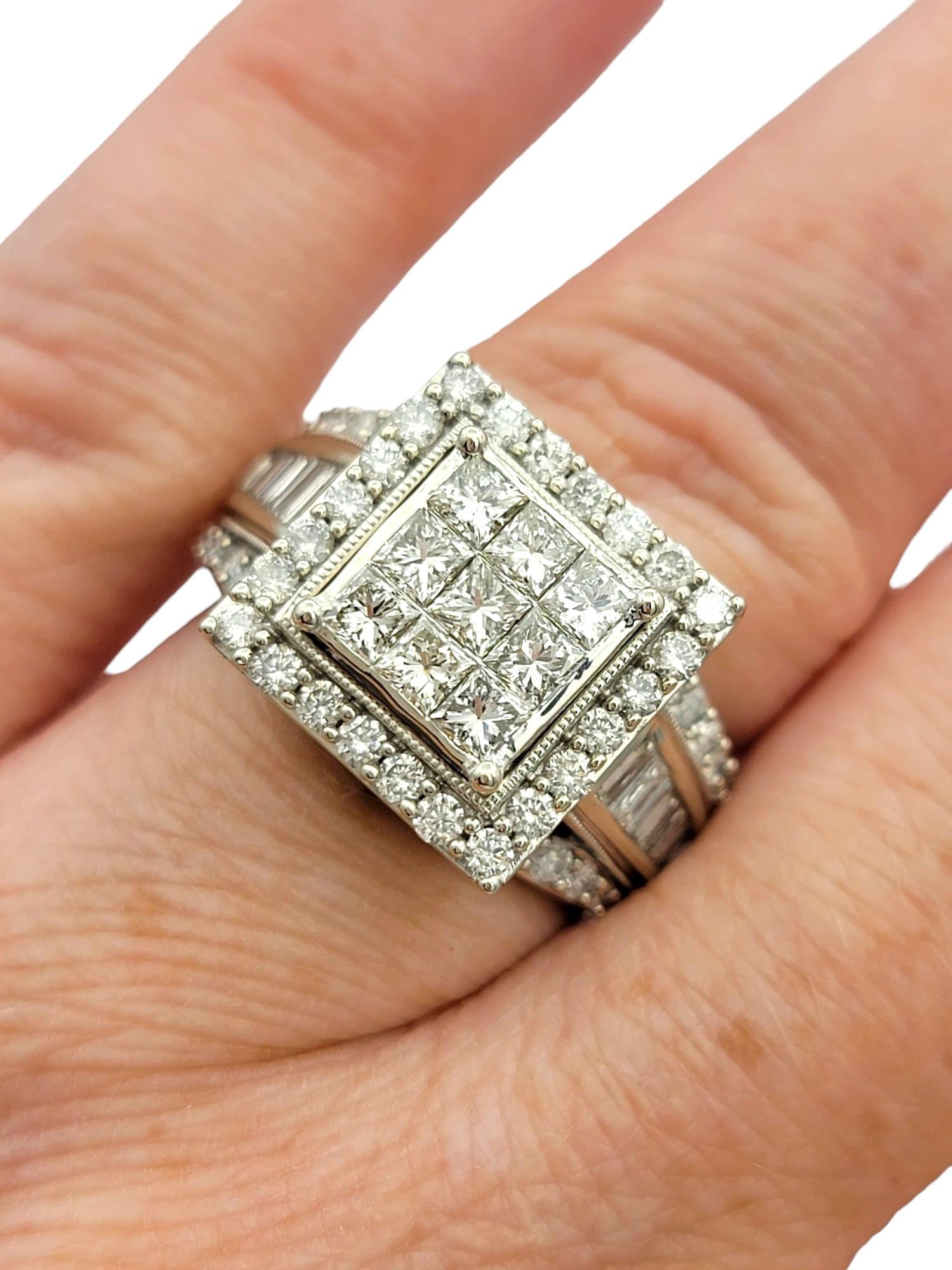 Prinzessin, runder und quadratischer Baguette-Cluster-Diamantring aus poliertem Weißgold im Angebot 4