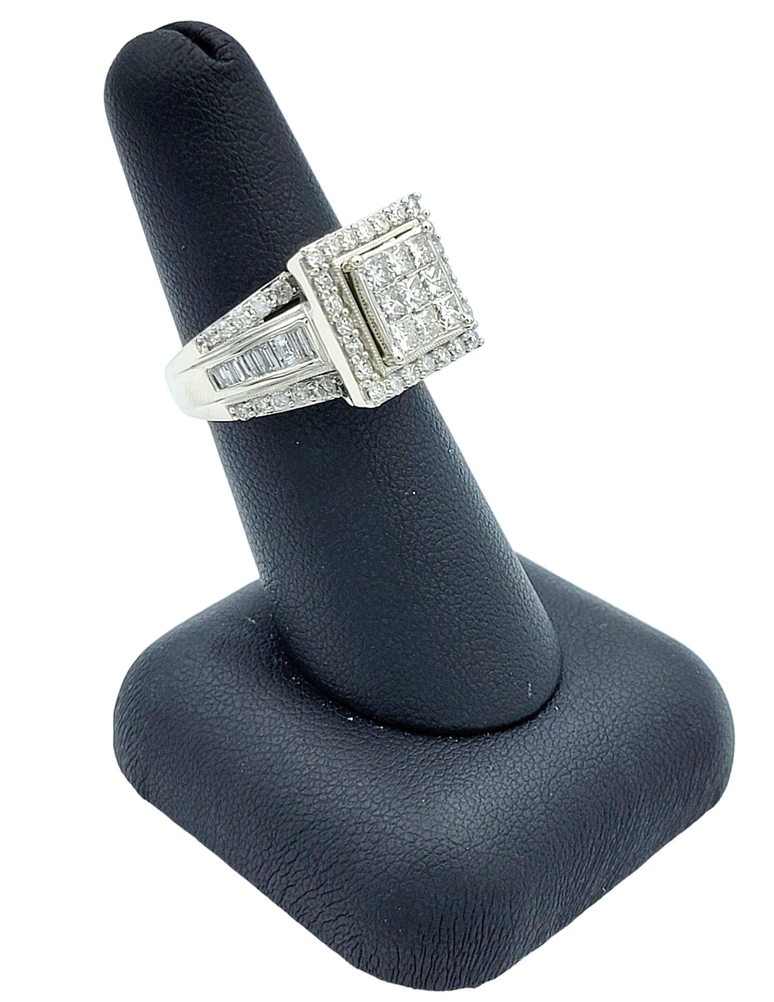 Prinzessin, runder und quadratischer Baguette-Cluster-Diamantring aus poliertem Weißgold im Angebot 6