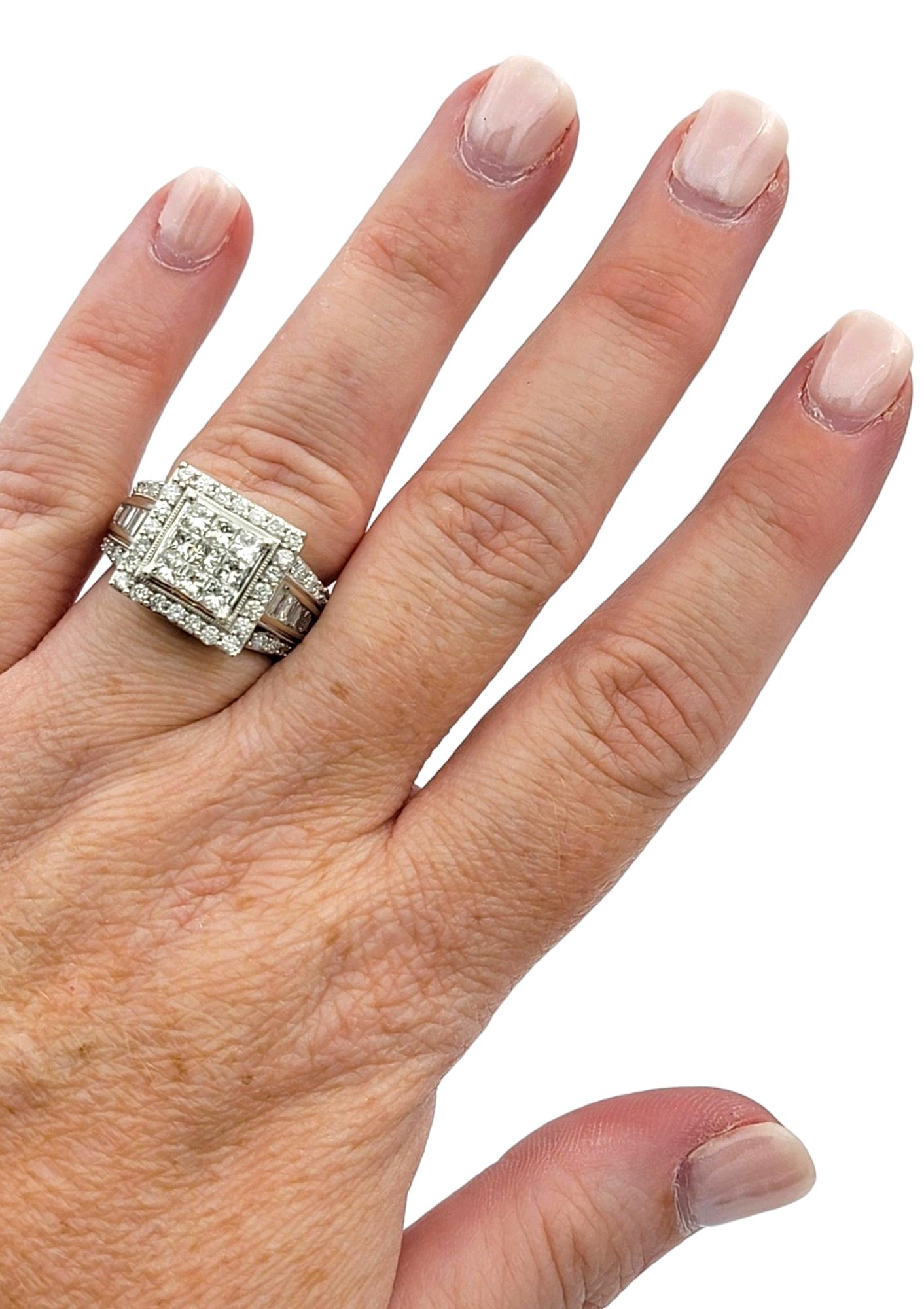 Prinzessin, runder und quadratischer Baguette-Cluster-Diamantring aus poliertem Weißgold im Angebot 3