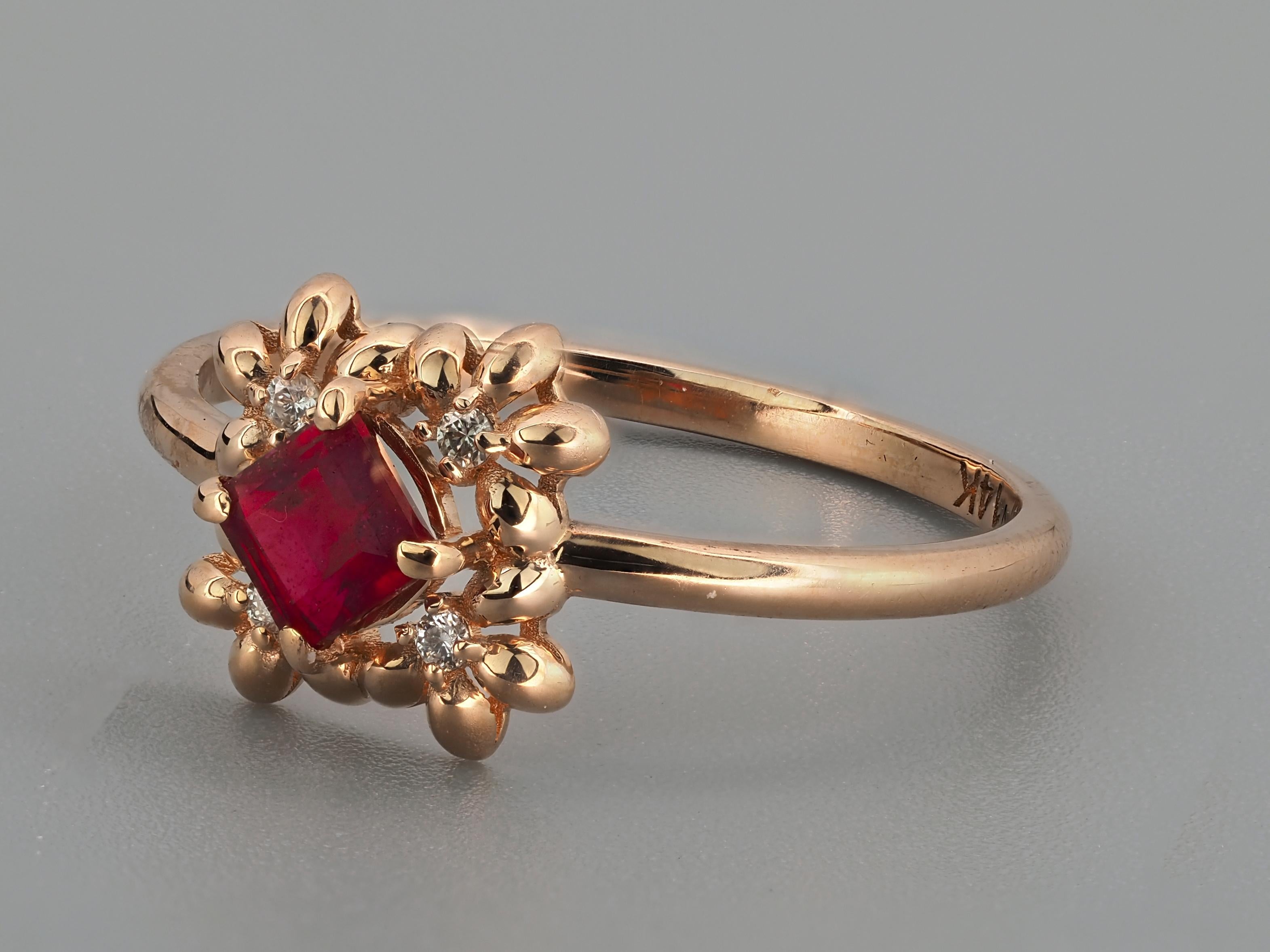 Princess Cut Princess Ruby Ring in 14k Gold.  For Sale