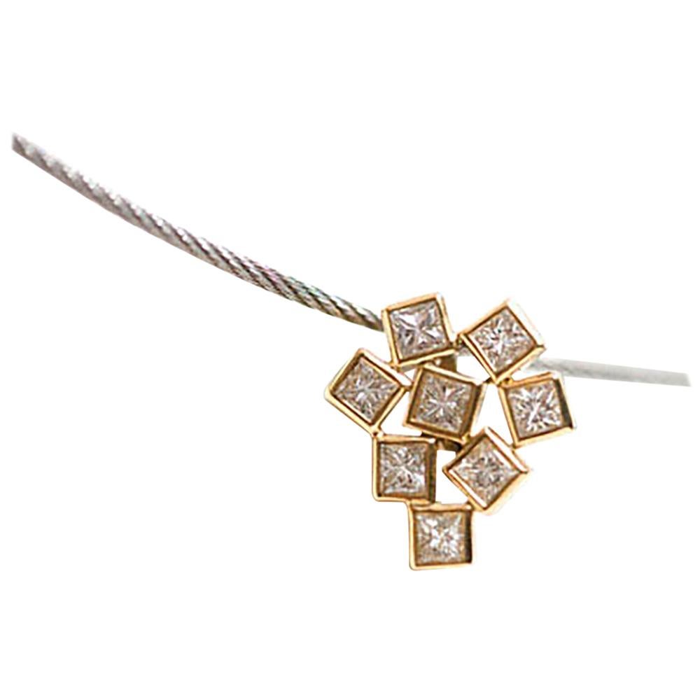 Princess VS Diamonds, 18 Karat Gold Pendant Geometric Pendant for Women 18 Karat