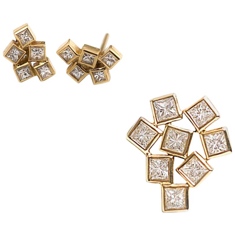 Princess VS Diamonds Pendant + 18 Karat Gold Stud Earrings, Geometric Unique Set