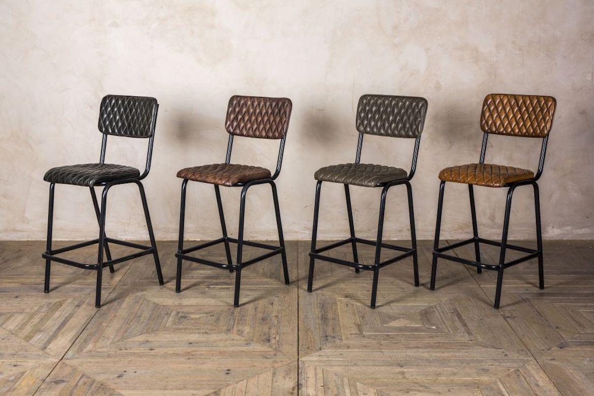 A fine Princeton quilted leather bar stools, 20th century.

Add class to any kitchen, pub, bistro or restaurant with some of these quilted leather bar stools. 

The ‘Princeton’ stool comes in four colours: tan, ash black, antique brown or olive