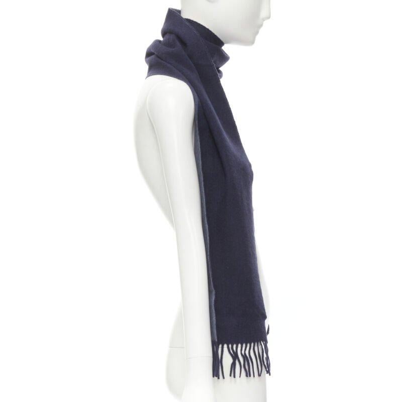 Women's PRINGLE OF SCOTLAND 100% cashmere navy blue tassel fringe scarf For Sale
