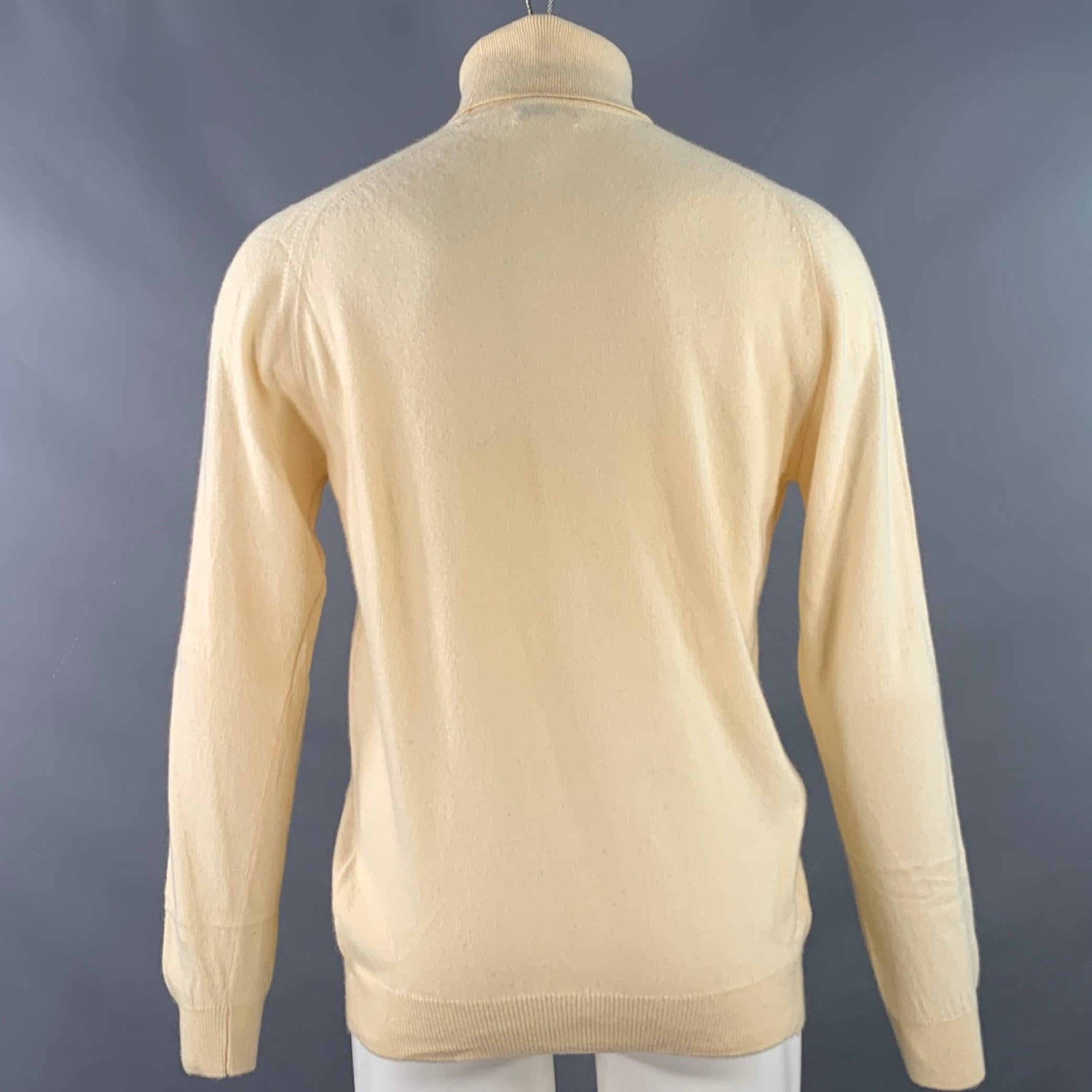 PRINGLE Size M Cream Knit Cashmere Turtleneck Pullover In Excellent Condition For Sale In San Francisco, CA