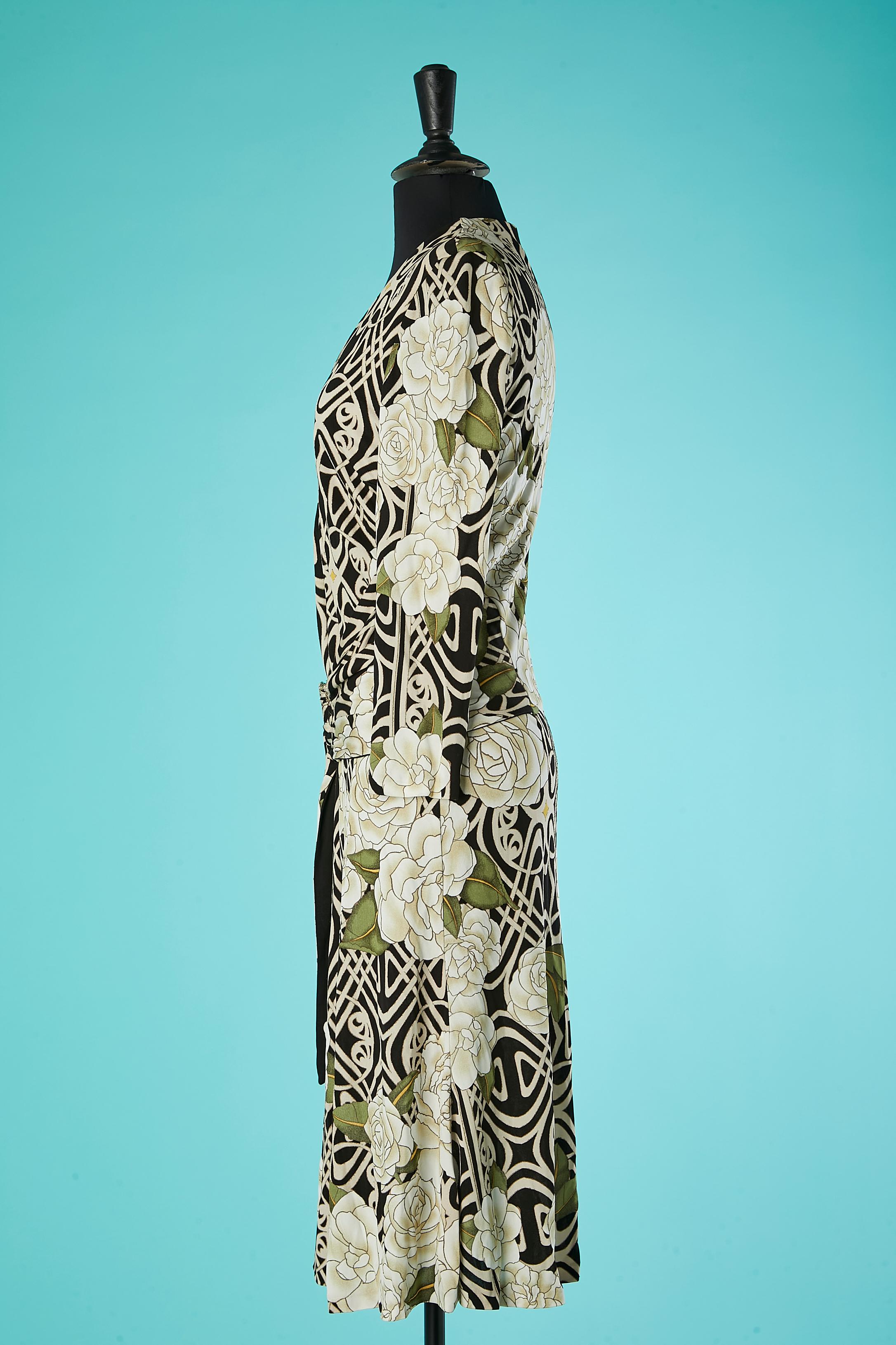 Printed cocktail dress with drape belt and rhinestone buckle Roberto Cavalli In Excellent Condition For Sale In Saint-Ouen-Sur-Seine, FR