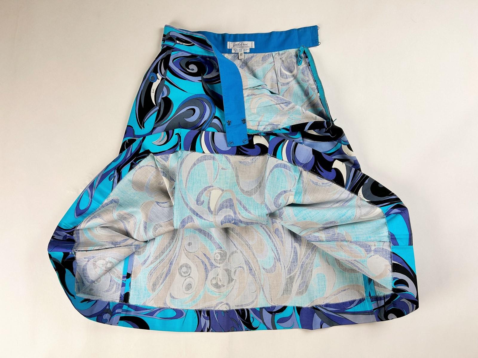 Printed cotton blouse and skirt set by Emilio Pucci - Circa 1970-1980 For Sale 11