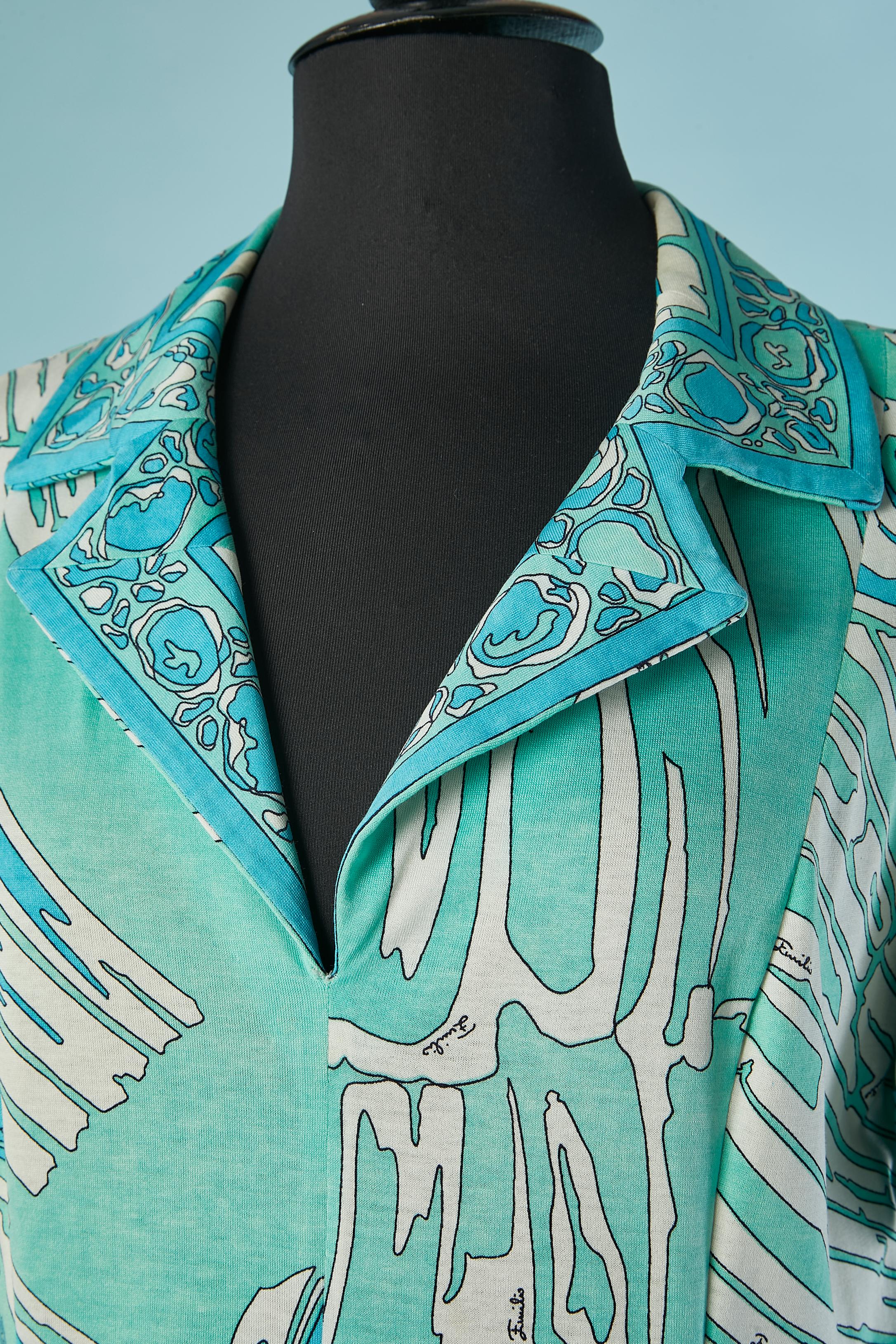 Bedrucktes Baumwollkleid. Zusammensetzung des Stoffes: 92% Baumwolle, 8% Nylon. 
SIZE 40 (Fr) M/L 