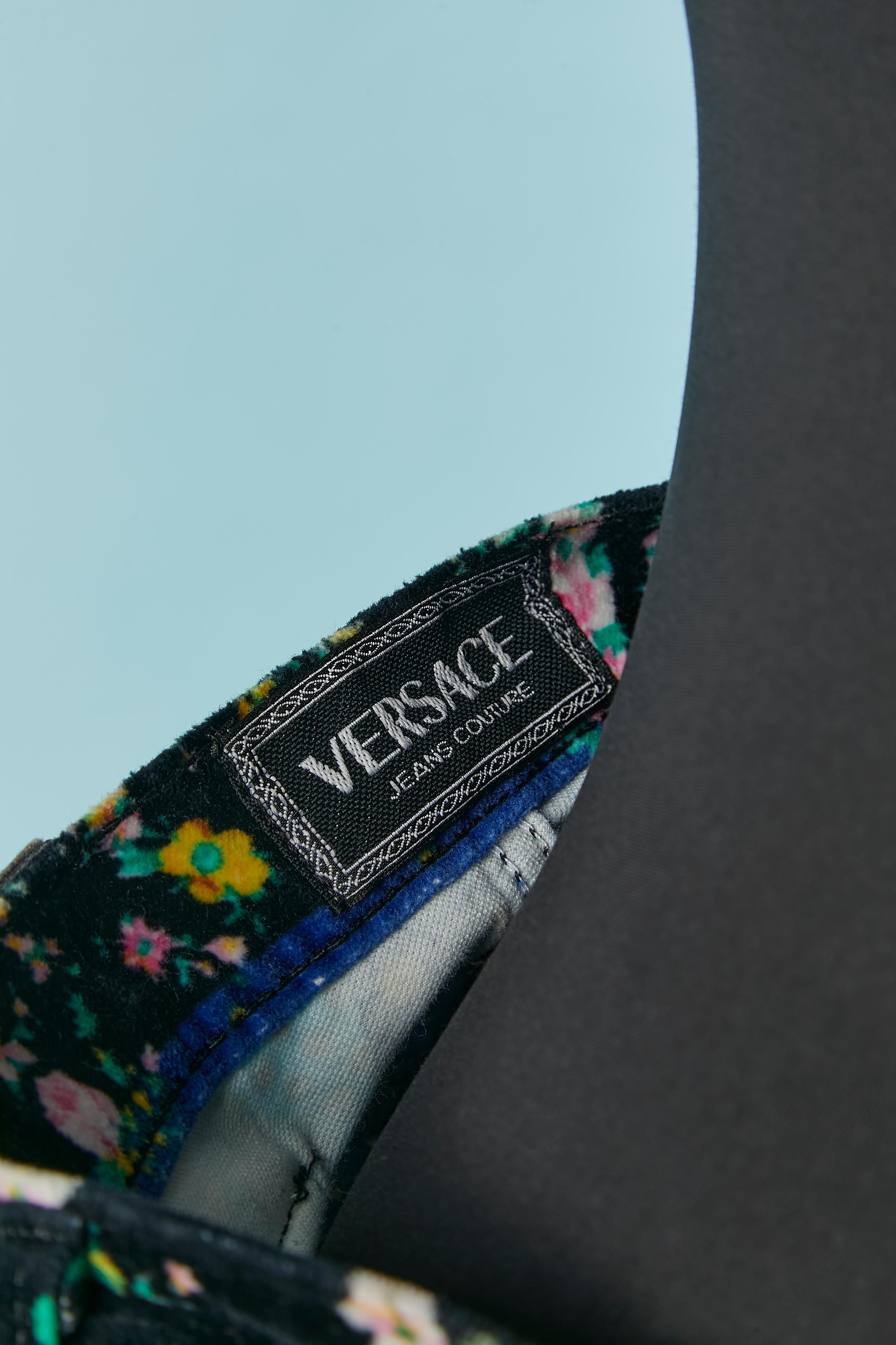 Jean en velours de coton imprimé VERSACE Jeans Couture en vente 4