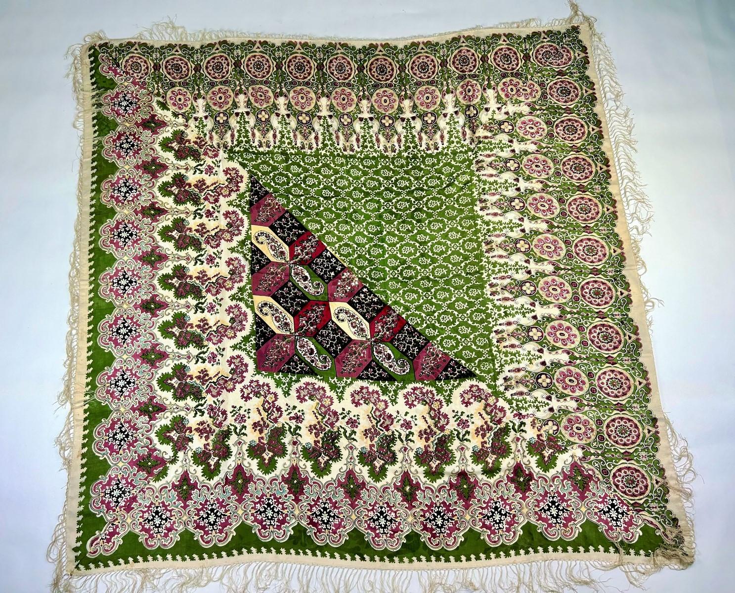 Brown Printed damask silk Victorian shawl - France Circa 1880