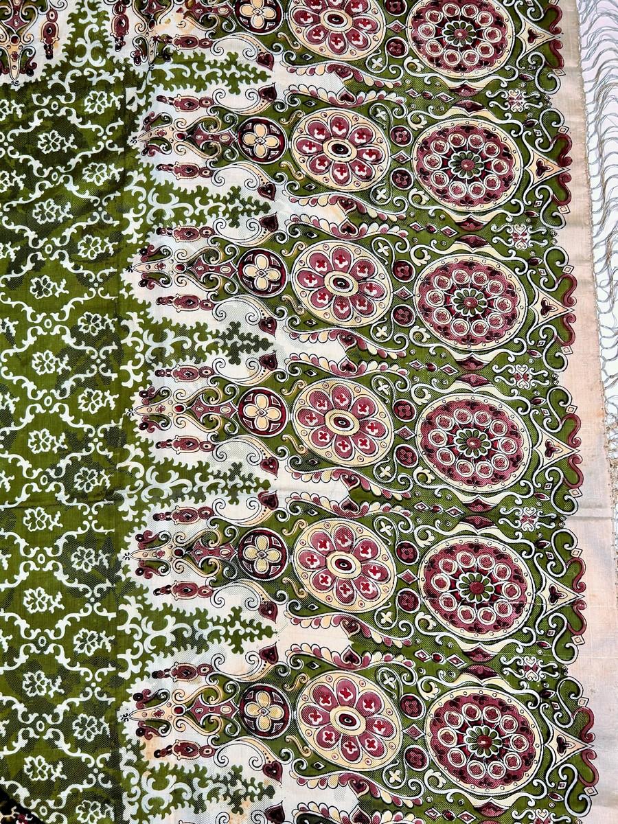Printed damask silk Victorian shawl - France Circa 1880 1