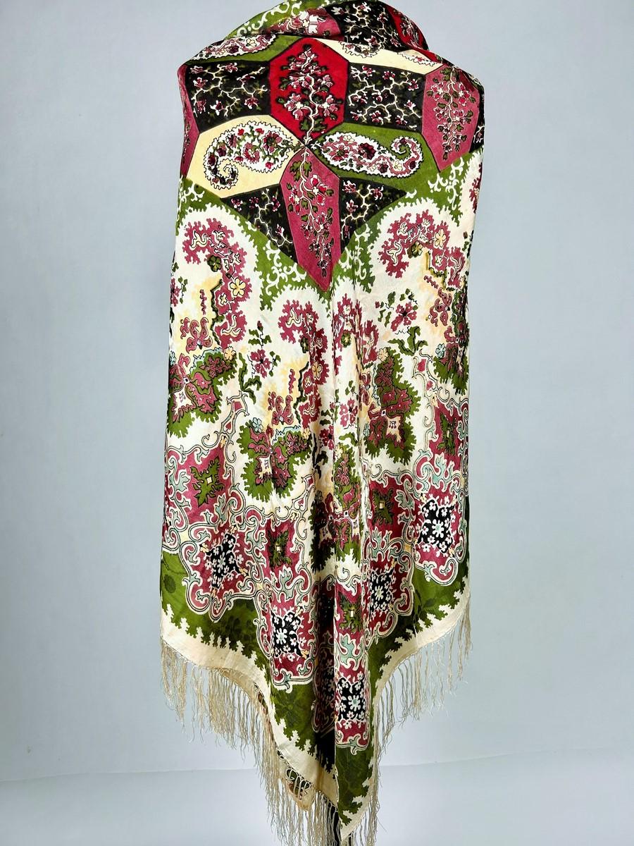 Printed damask silk Victorian shawl - France Circa 1880 3
