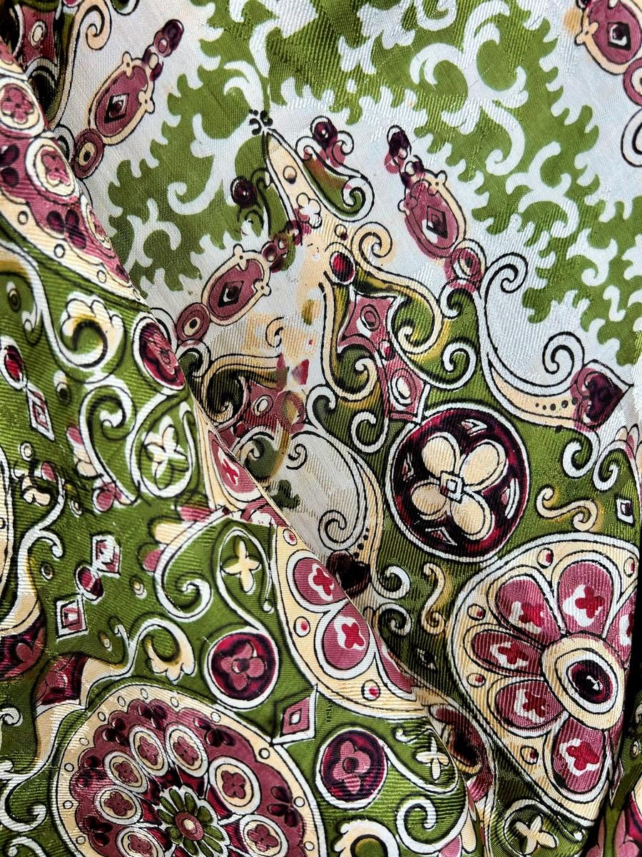 Printed damask silk Victorian shawl - France Circa 1880 4