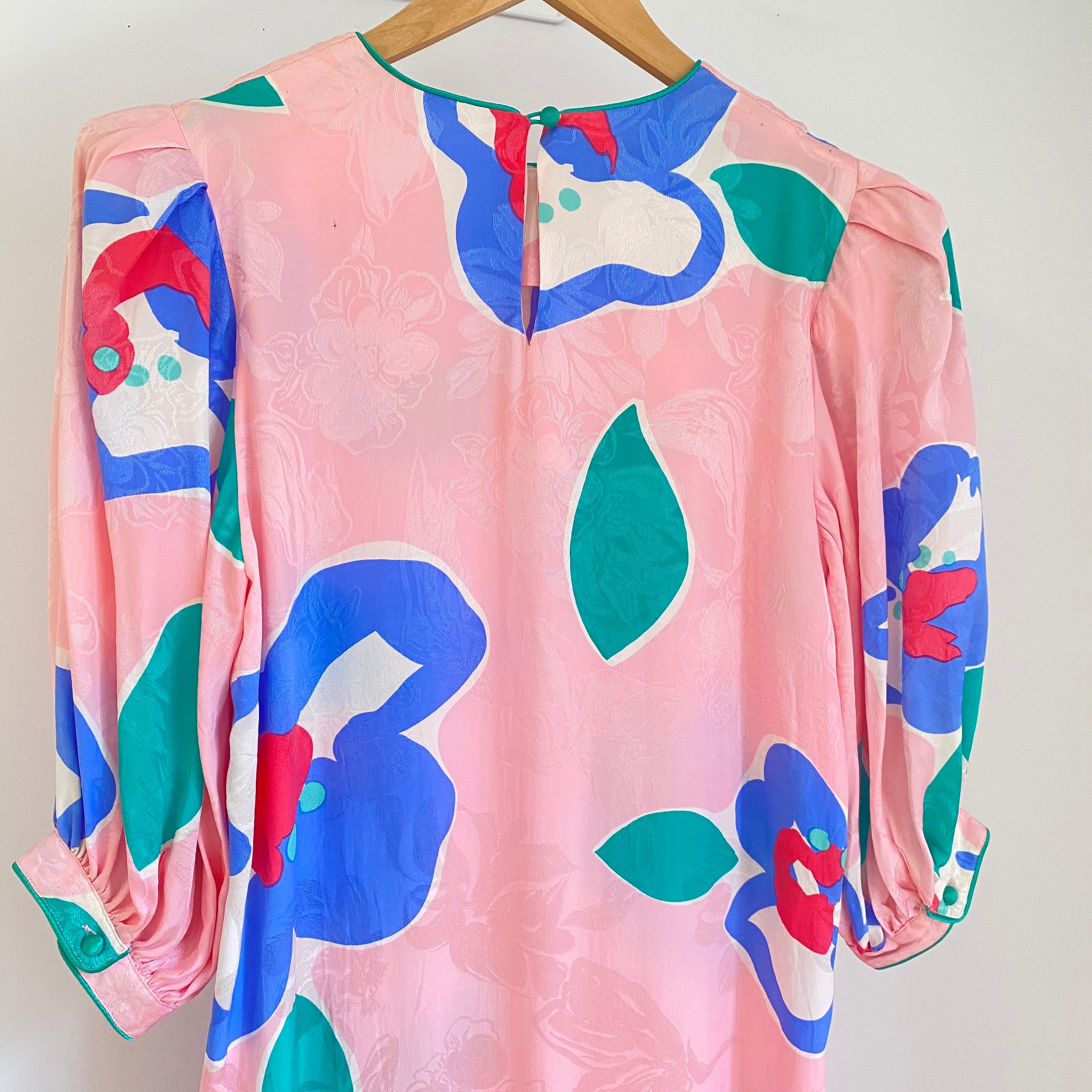 Printed Flora Kung Pink Silk Shift with Puff Sleeves In Excellent Condition In Boston, MA