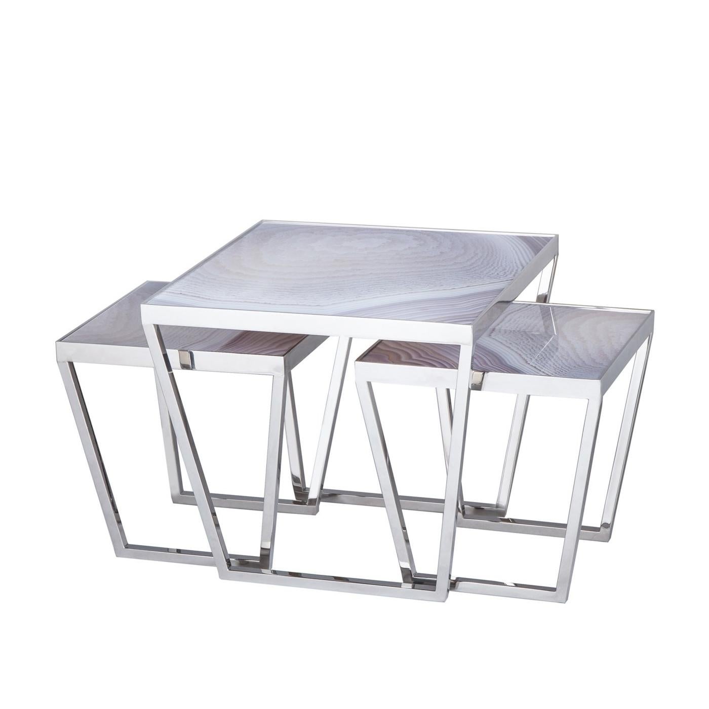 Coffee table printed glass set of 3 with structure
in polished stainless steel. With glass top printed
in taupe agate finish.