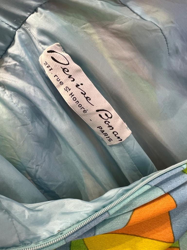 Bedrucktes rückenfreies Jersey-Kleid DENISE BONAM CIRCA 1970er Jahre im Angebot 1