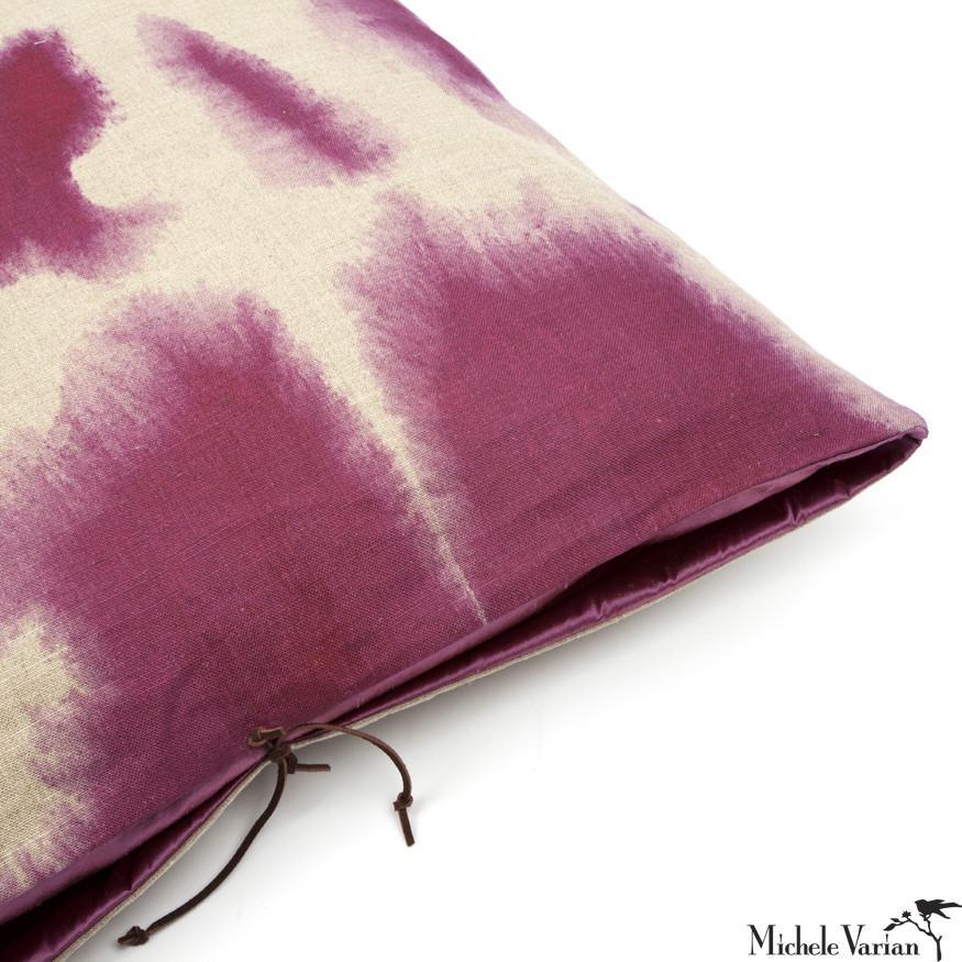 Américain Coussin décoratif en lin imprimé lavé à la chaux lilas en vente