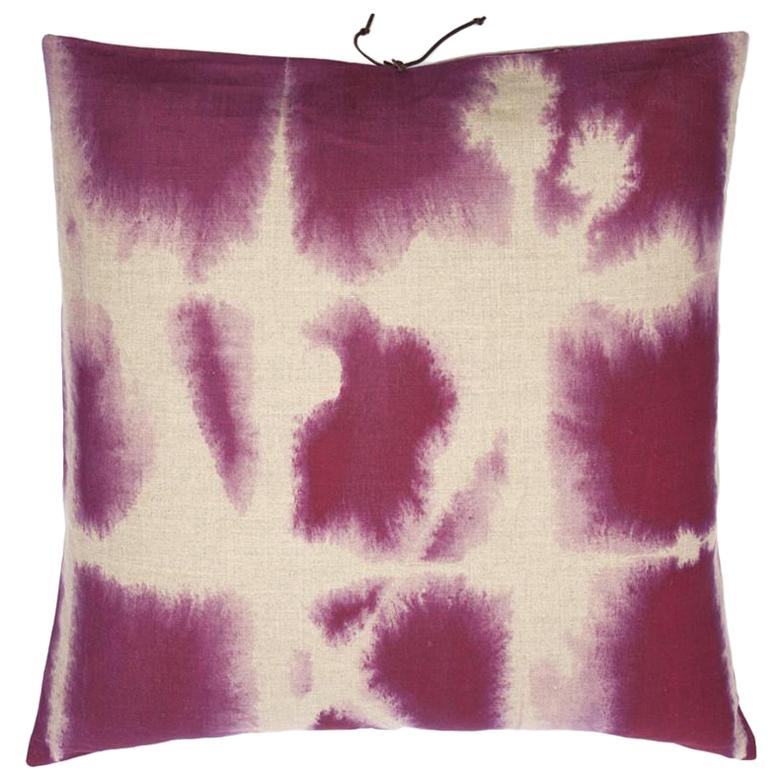 Coussin décoratif en lin imprimé lavé à la chaux lilas en vente