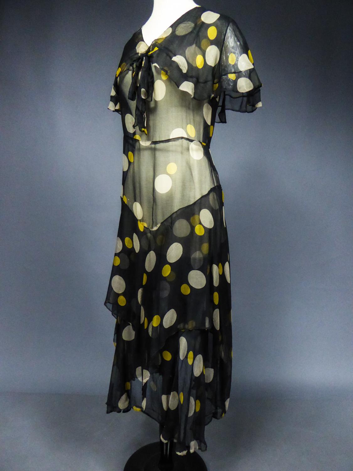 Women's Printed Muslin Chiffon Dress -France Circa 1930 For Sale
