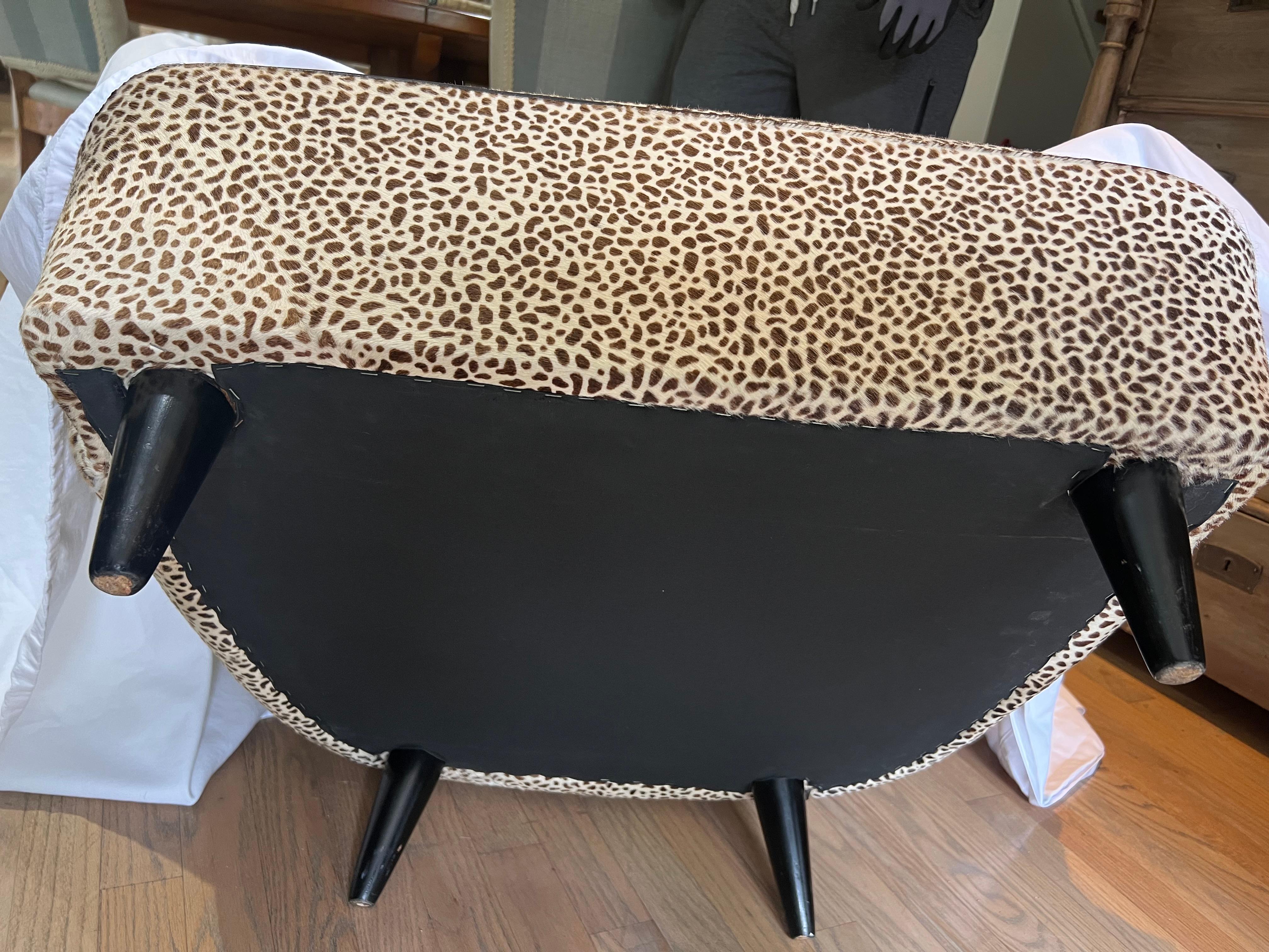 Chaise longue en cuir de poney naturel imprimé, 21e siècle en vente 4