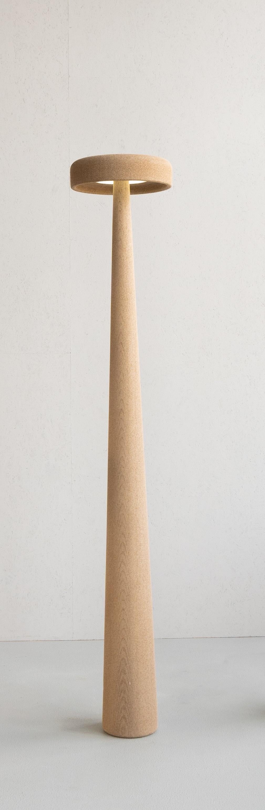 Lámpara de pie Econit Wood 245 Printed Nature de Harry Thaler
Dimensiones: Ø 45 x H 245 cm.
Materiales: Madera Econit.

Esta lámpara está disponible en cinco tamaños diferentes. Todas nuestras lámparas pueden cablearse según cada país. Si se vende a