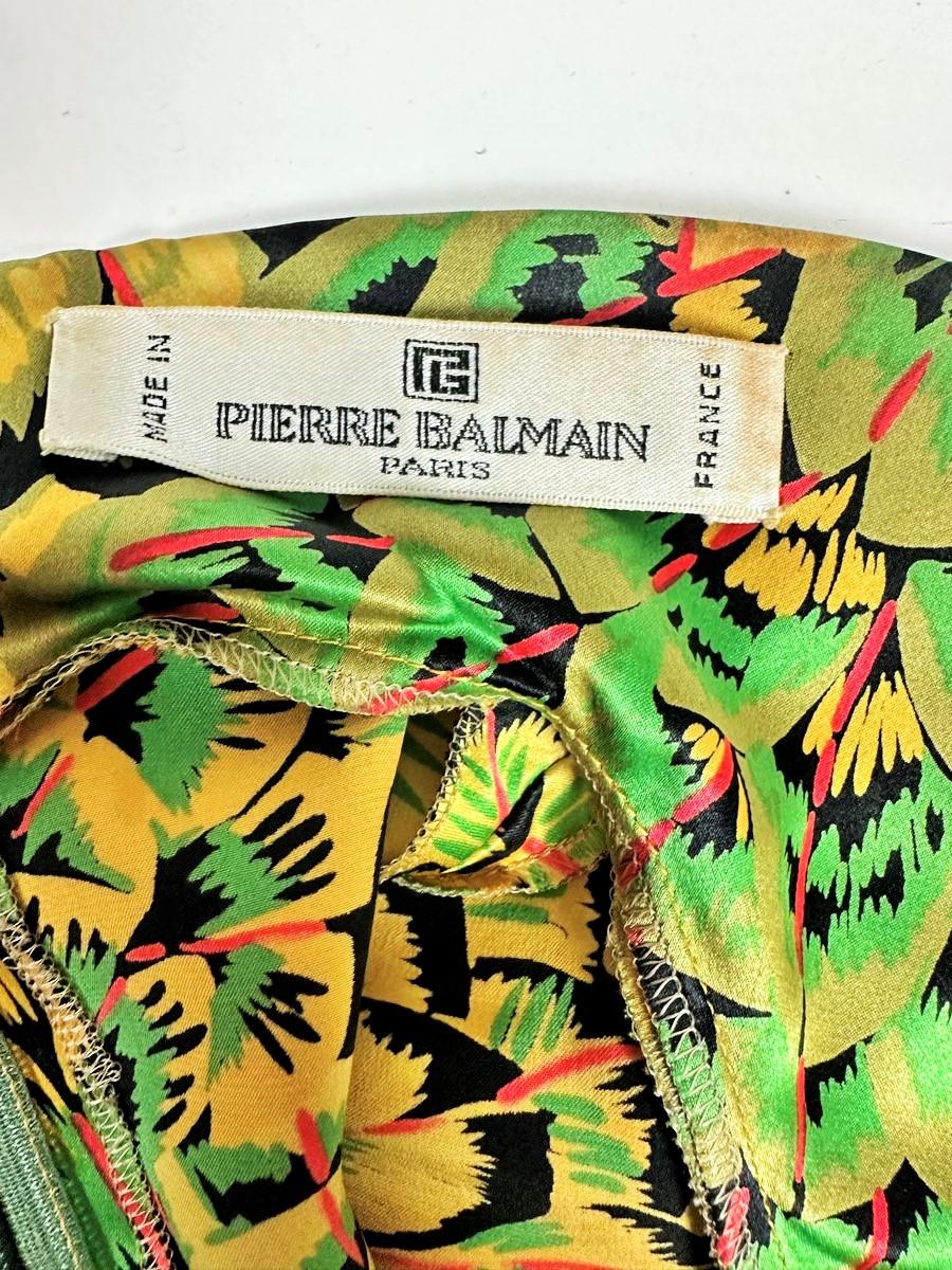 Printed satin blouse by Pierre Balmain Haute Couture - France Circa 1980 For Sale 8