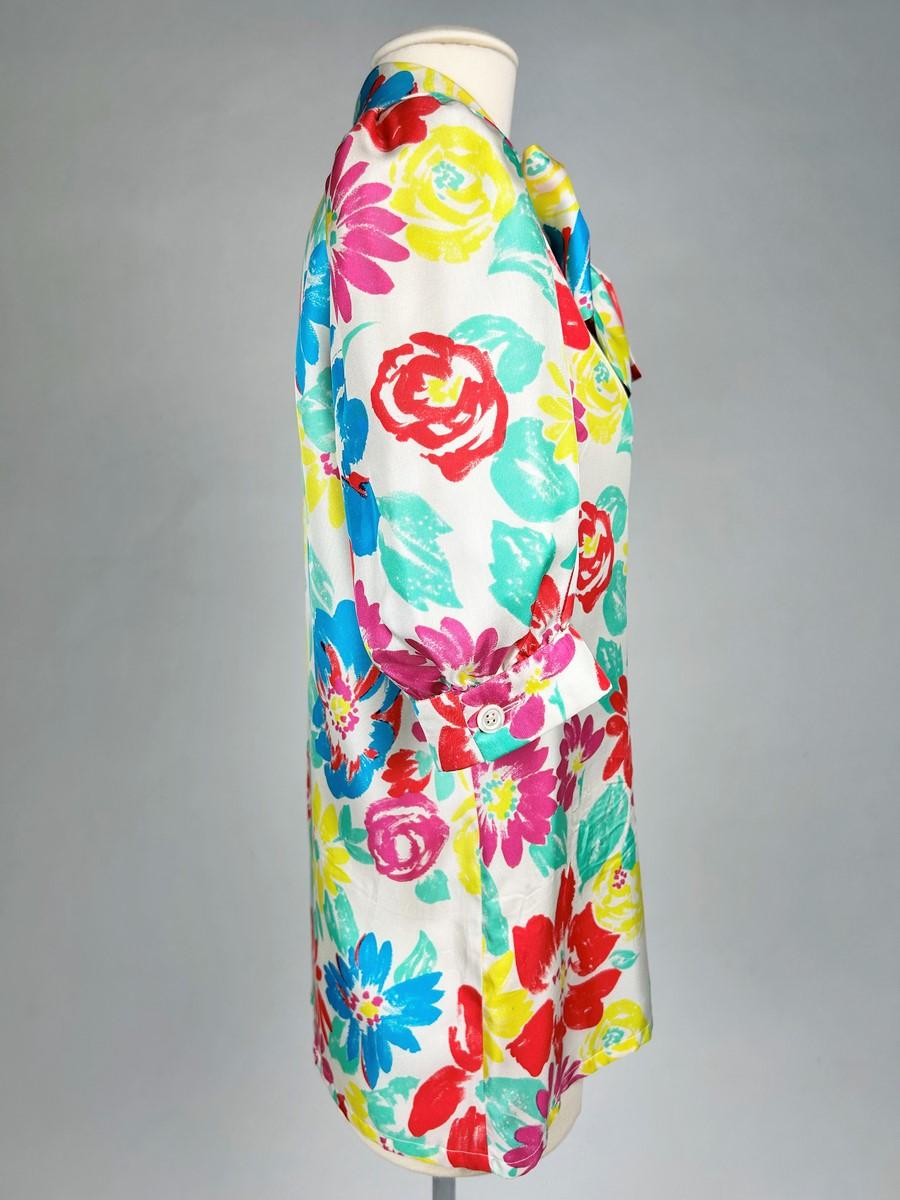 Printed silk blouse by Pierre Balmain - France Circa 1985 For Sale 2