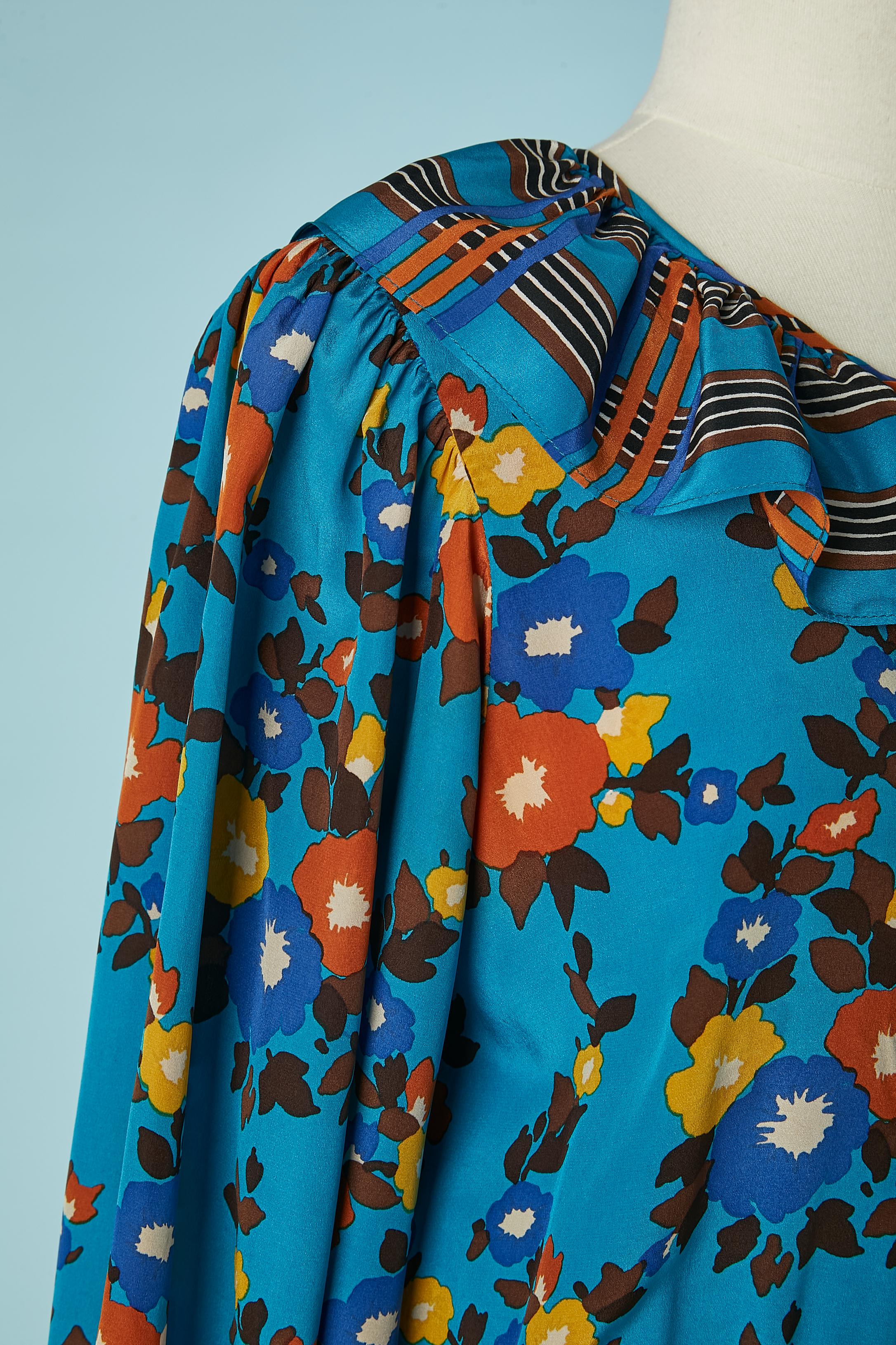 Bleu Robe en soie imprimée à volants SAINT LAURENT Rive Gauche en vente