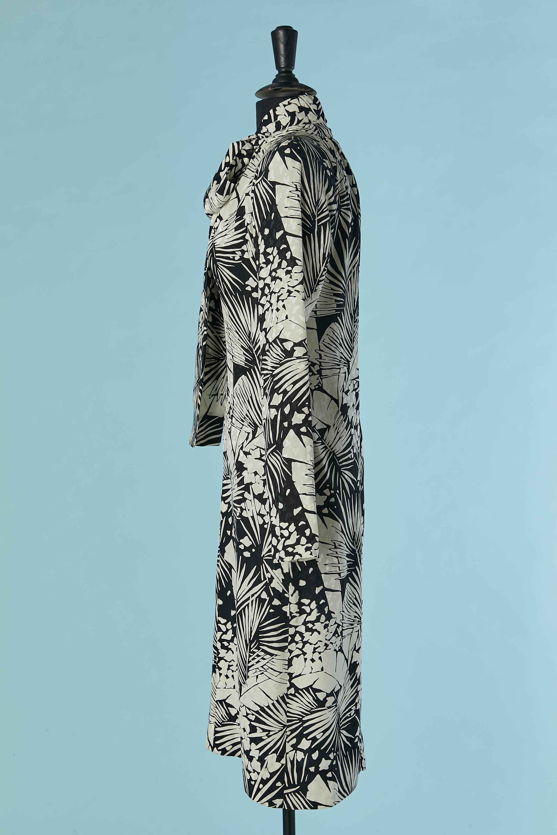 Printed silk jacquard cocktail dress with bow tie Saint Laurent Rive Gauche For Sale 1
