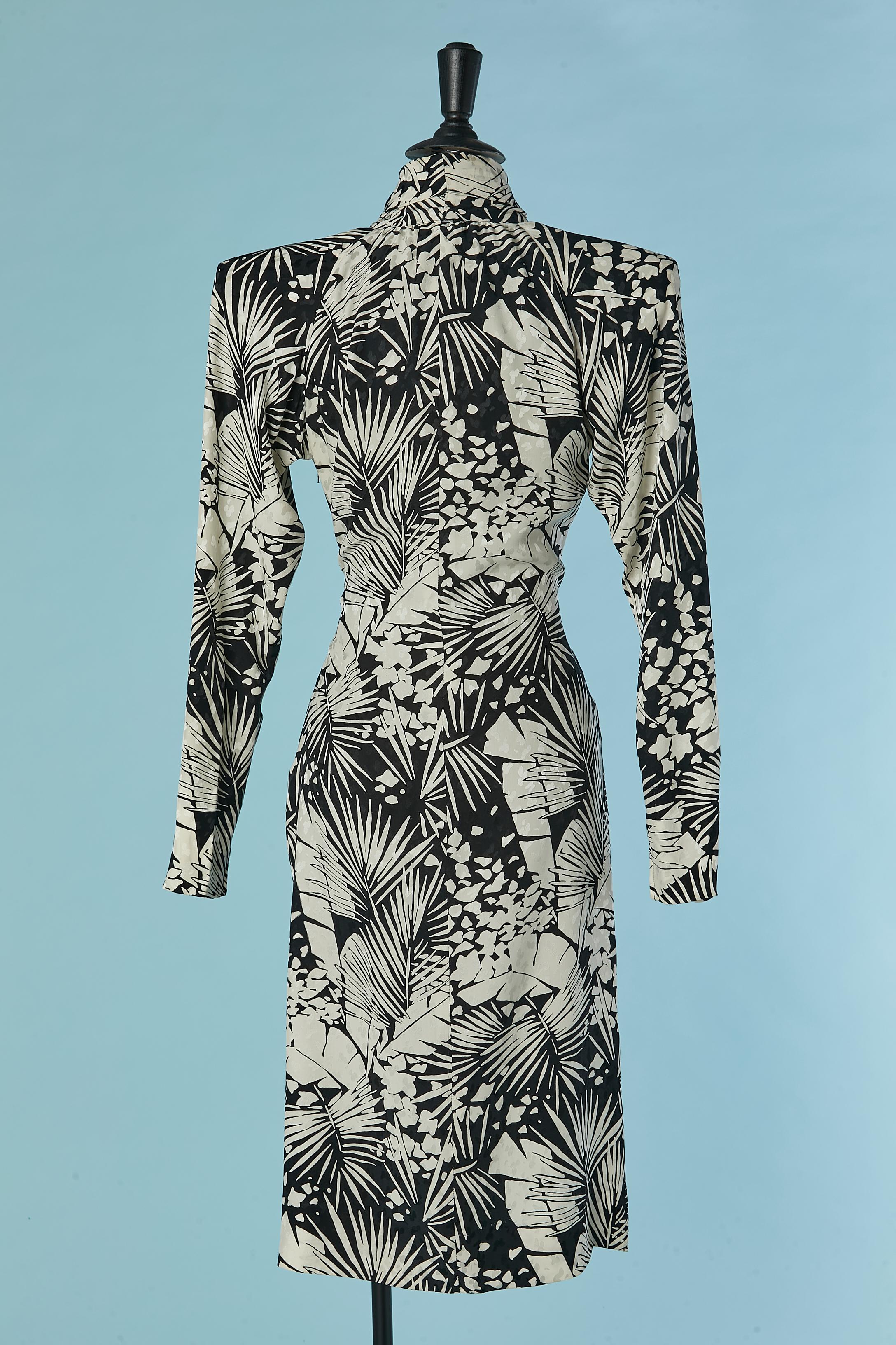 Printed silk jacquard cocktail dress with bow tie Saint Laurent Rive Gauche For Sale 2