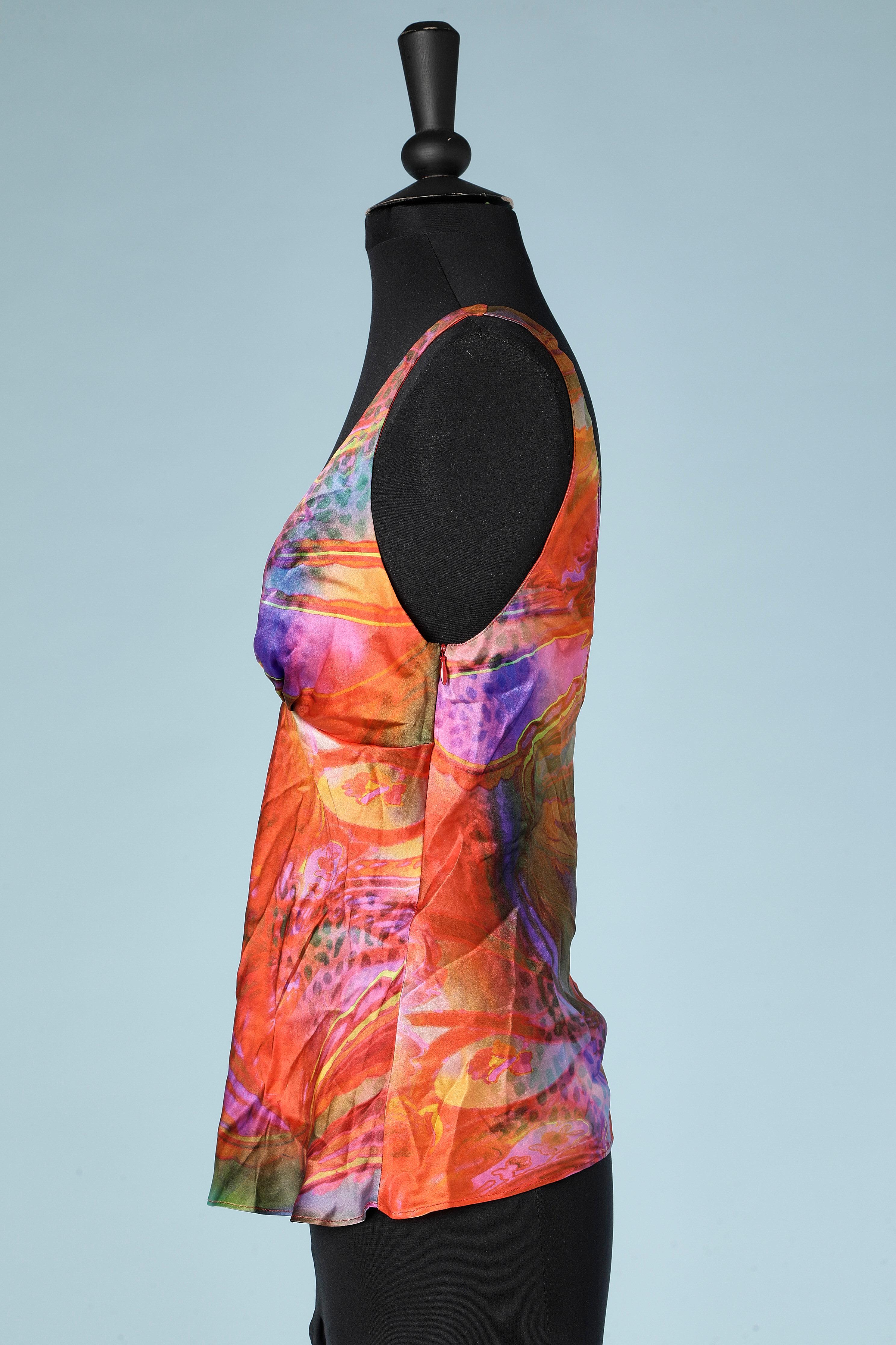 Printed silk tank-top with zip on the left side. 
SIZE 42 (It) on tag but fit more likely S 
