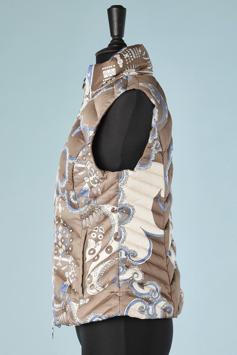 Printed sleeveless quilted down jacket Emilio Pucci  In Excellent Condition For Sale In Saint-Ouen-Sur-Seine, FR