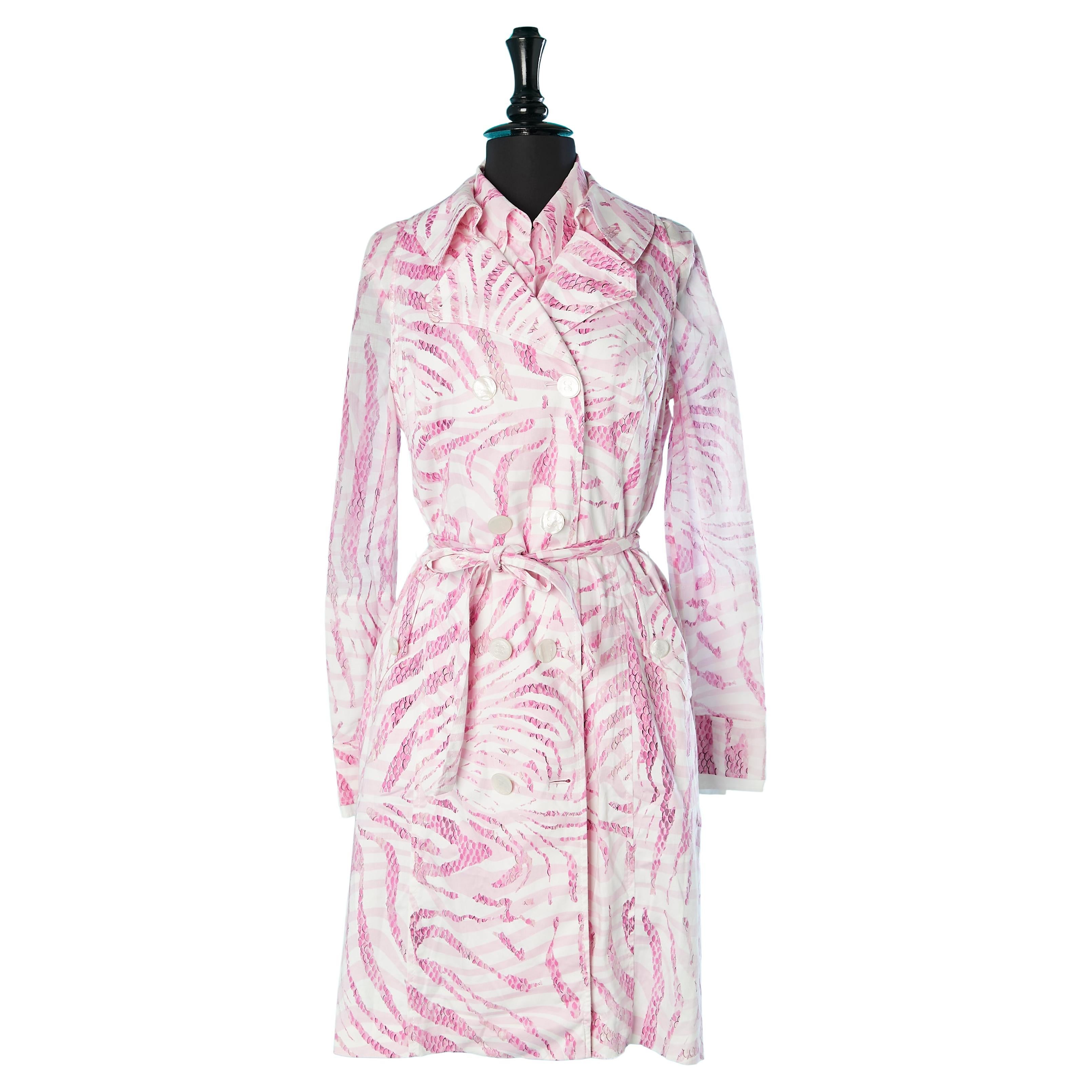 Printed sleeveless trench-coat and double-shirt ensemble Escada  For Sale