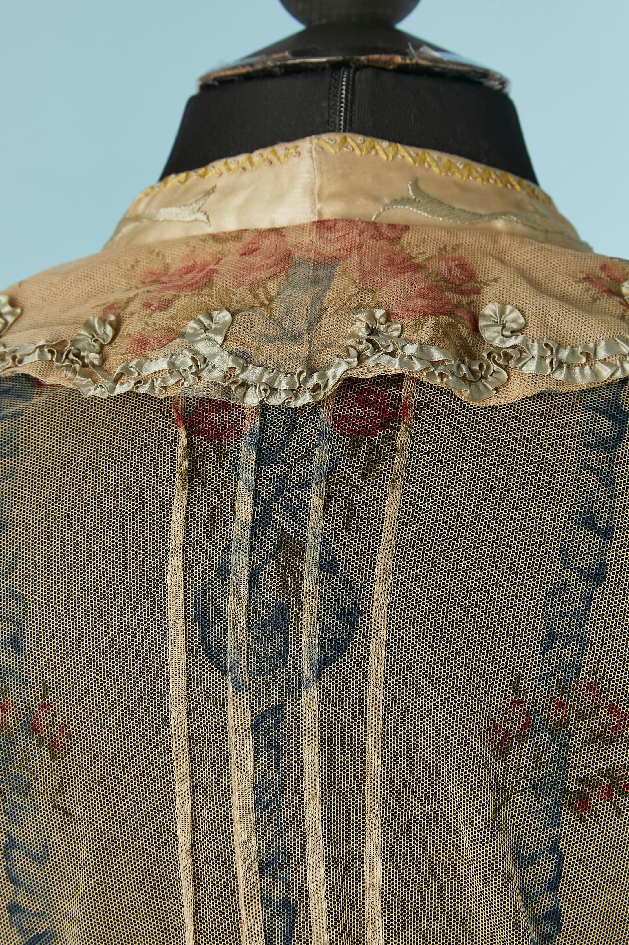 Printed tulle jacket with ribbon, flowers and threads embroideries Circa 1890 For Sale 4