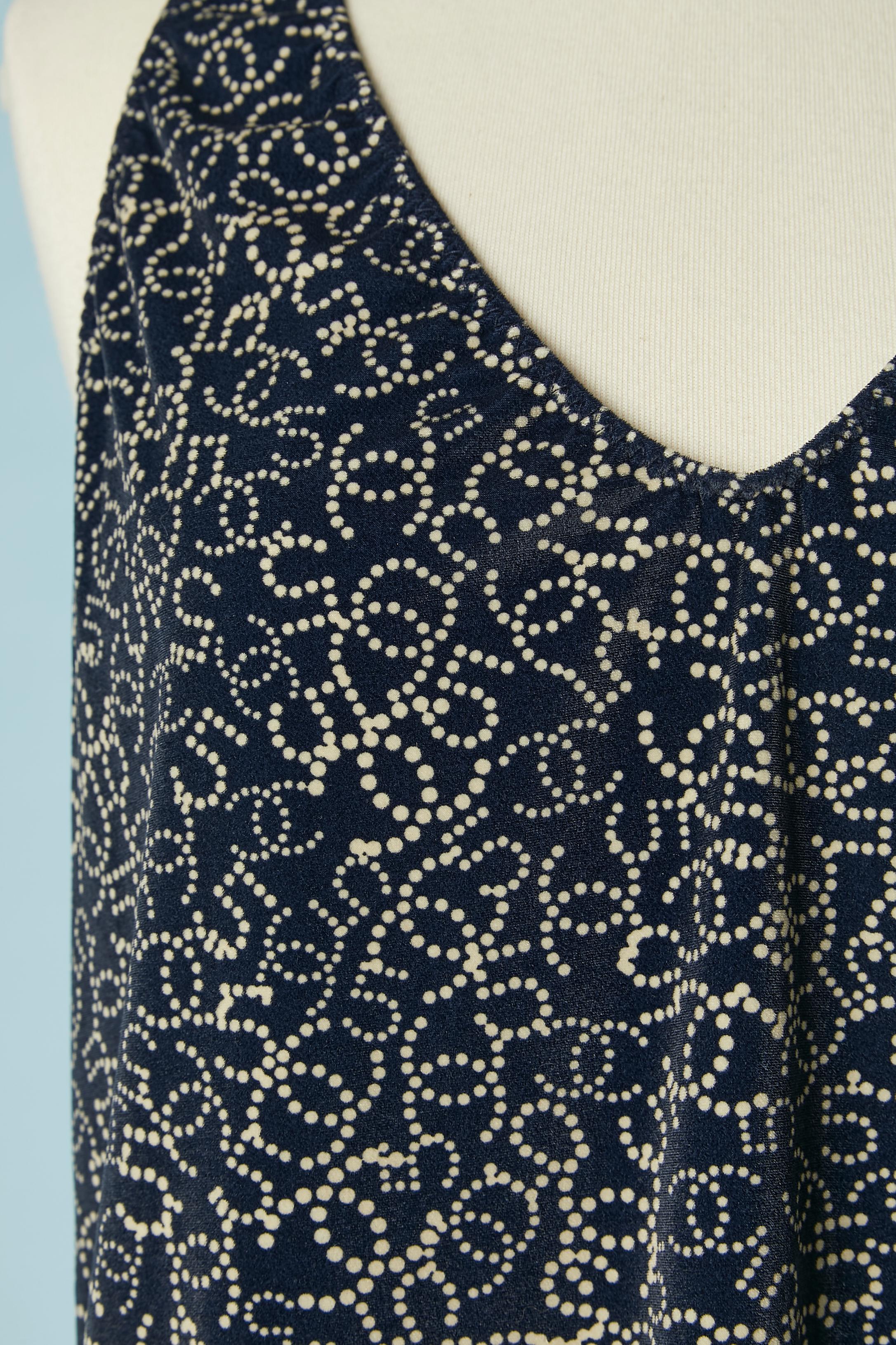 Robe de cocktail en velours lycra imprimé avec la marque 