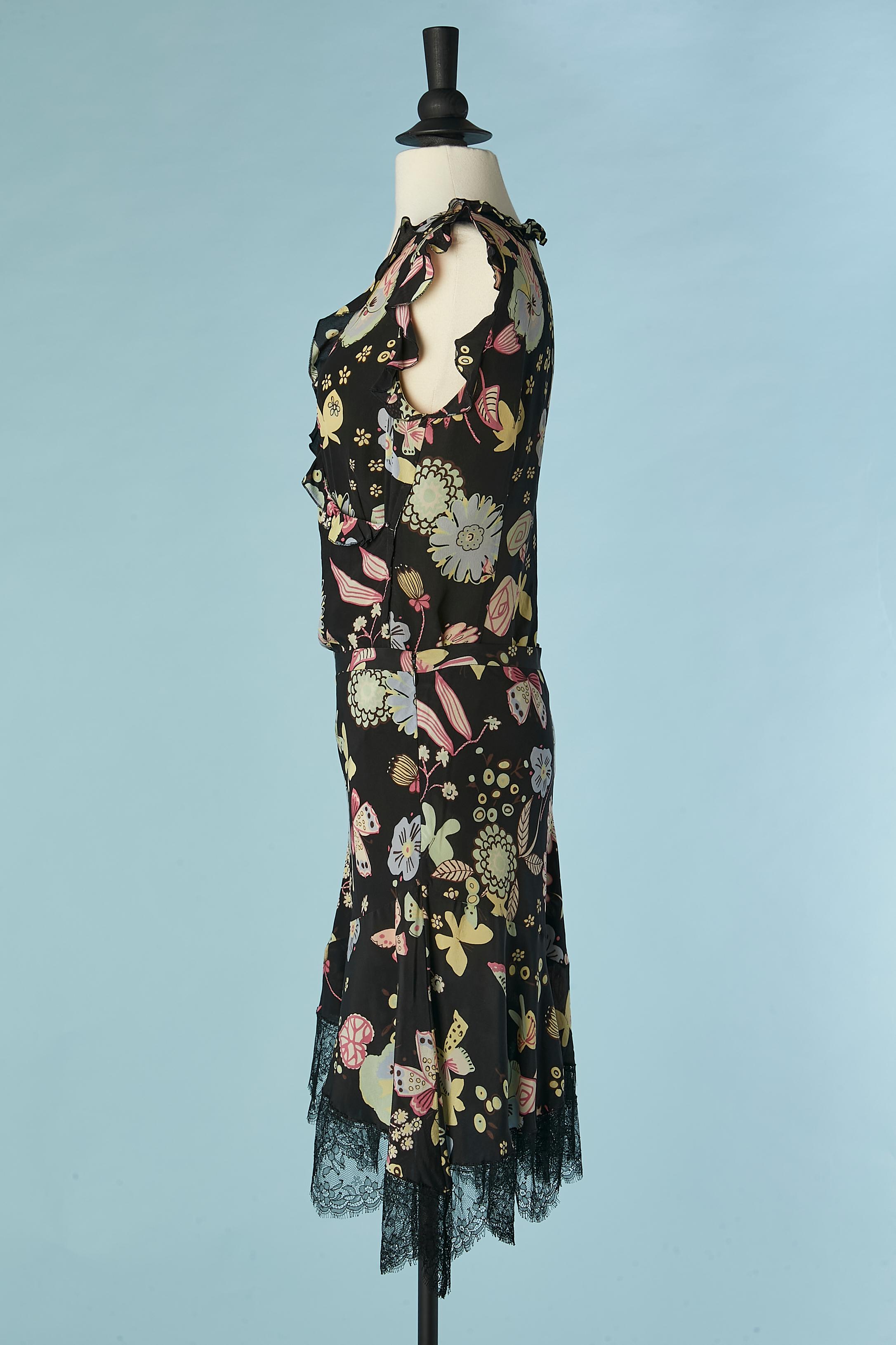 Printed wrapped top and skirt with lace edge Moschino Cheap & Chic In Excellent Condition For Sale In Saint-Ouen-Sur-Seine, FR