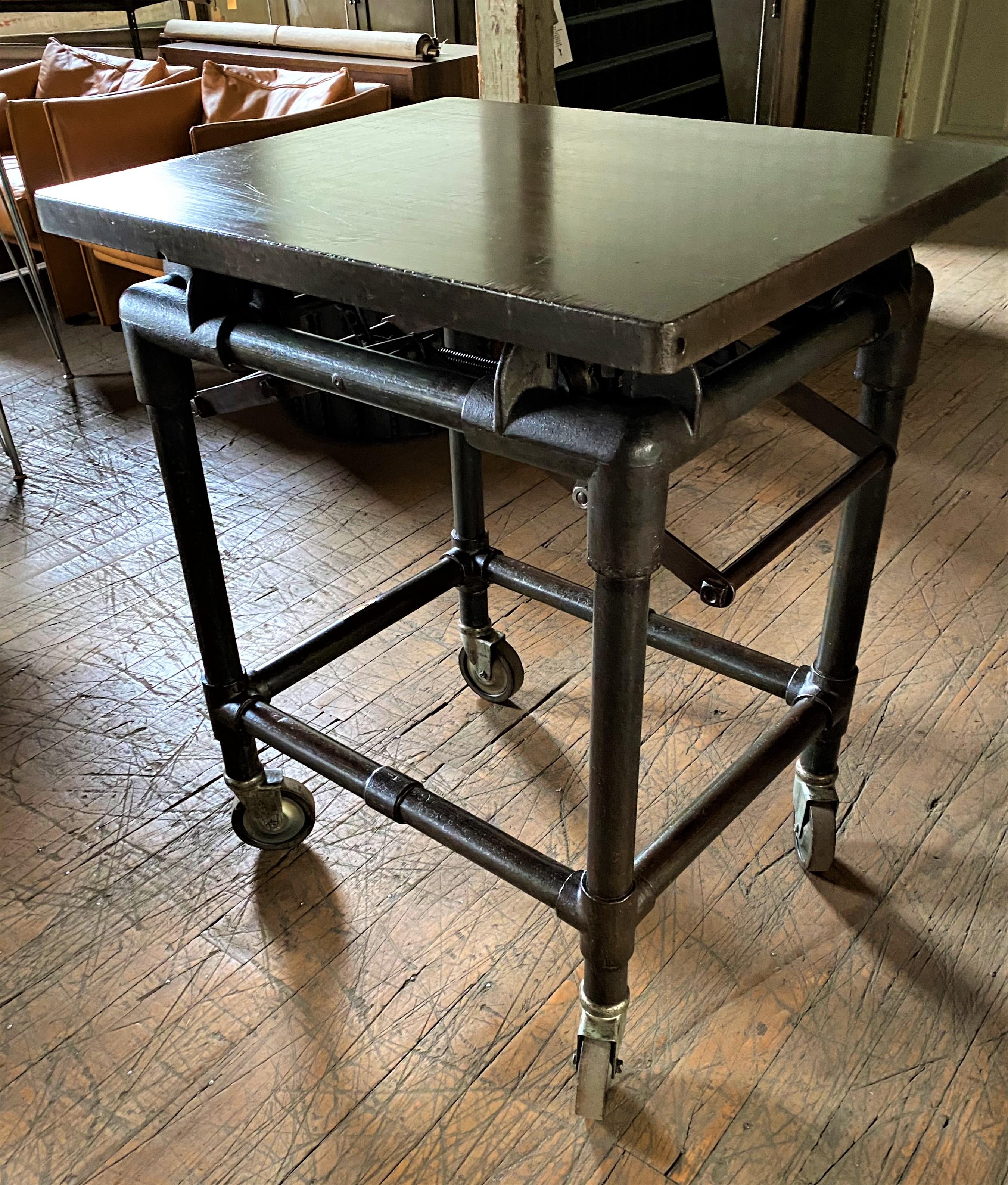 Printer's Turtle table
Overall Dimensions: 25 1/2