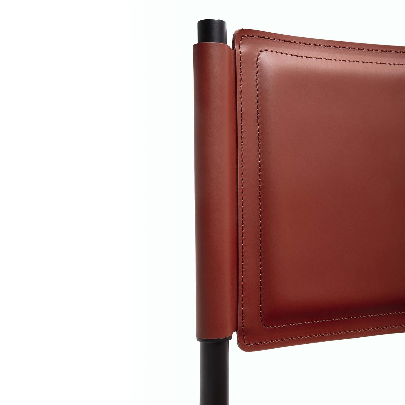 Cuir Chaise Pris rouge d'Enrico Pellizzoni en vente