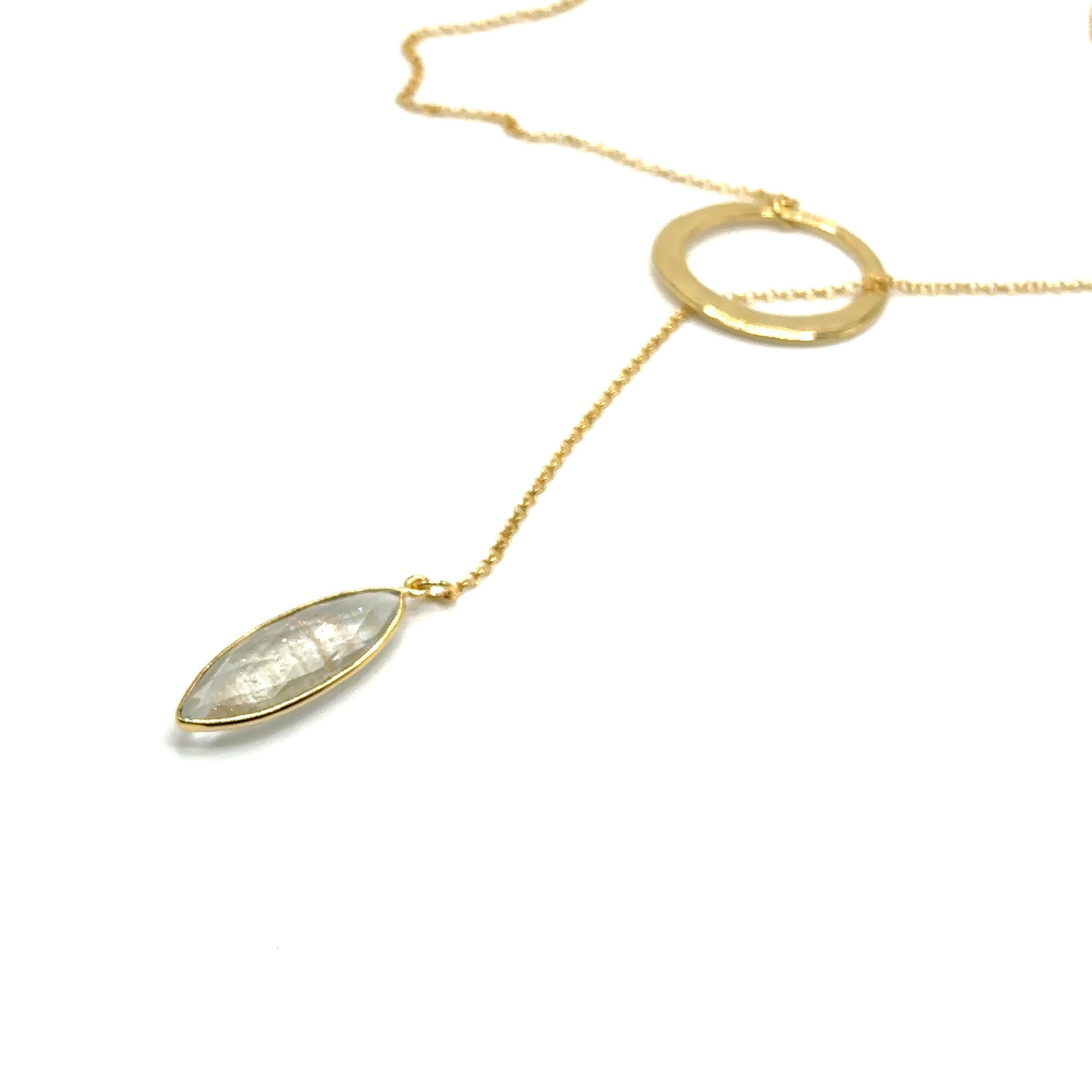 Contemporary Priscila - Lariat Necklace - 14k gold with labradorite pendant For Sale