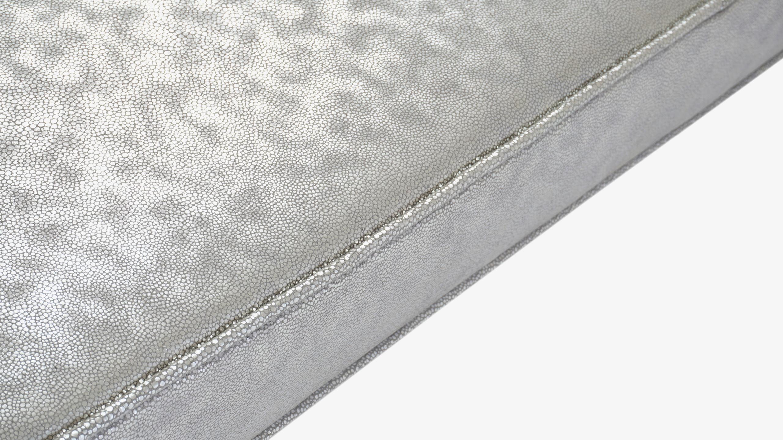 Poli Banc Prism en cuir à motif de peau de requin par Montage en vente