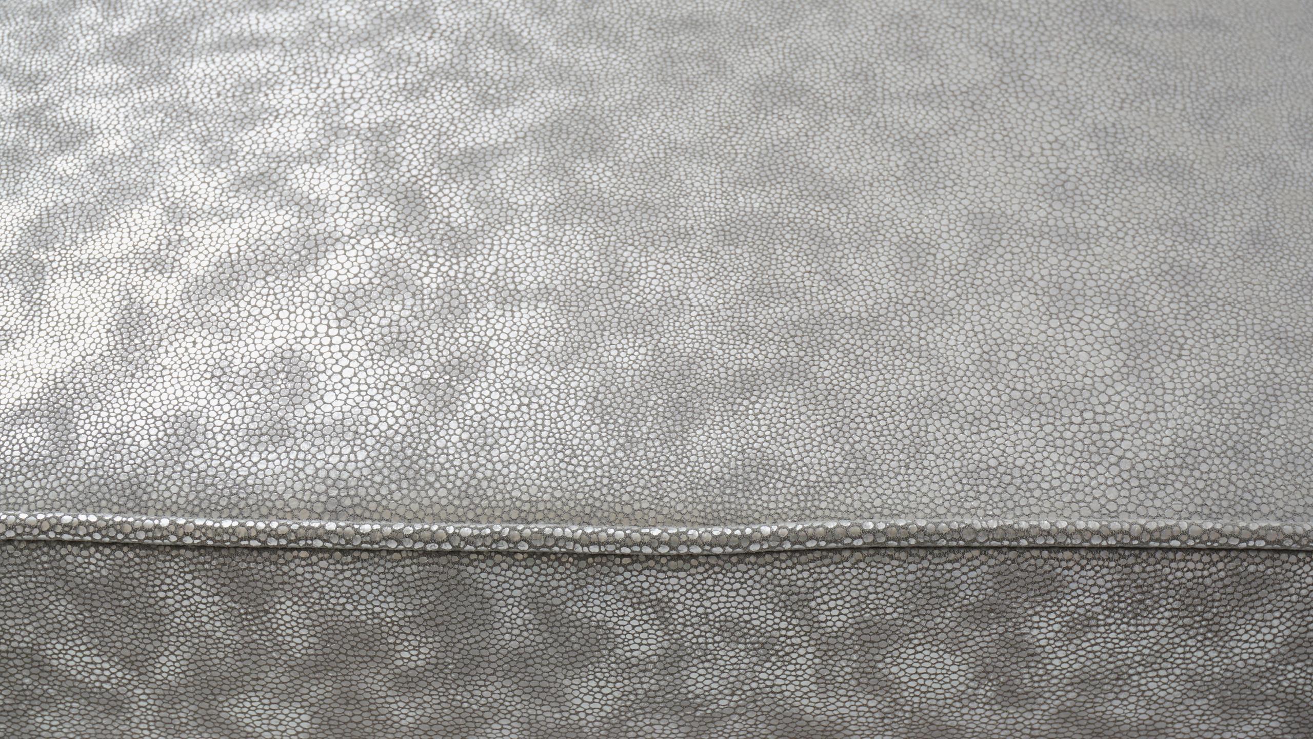 Banc Prism en cuir à motif de peau de requin par Montage Bon état - En vente à Wilton, CT