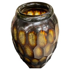 Jarrón de Cristal de Color Tortuga, Corte Prisma, Rumanía, Contemporáneo